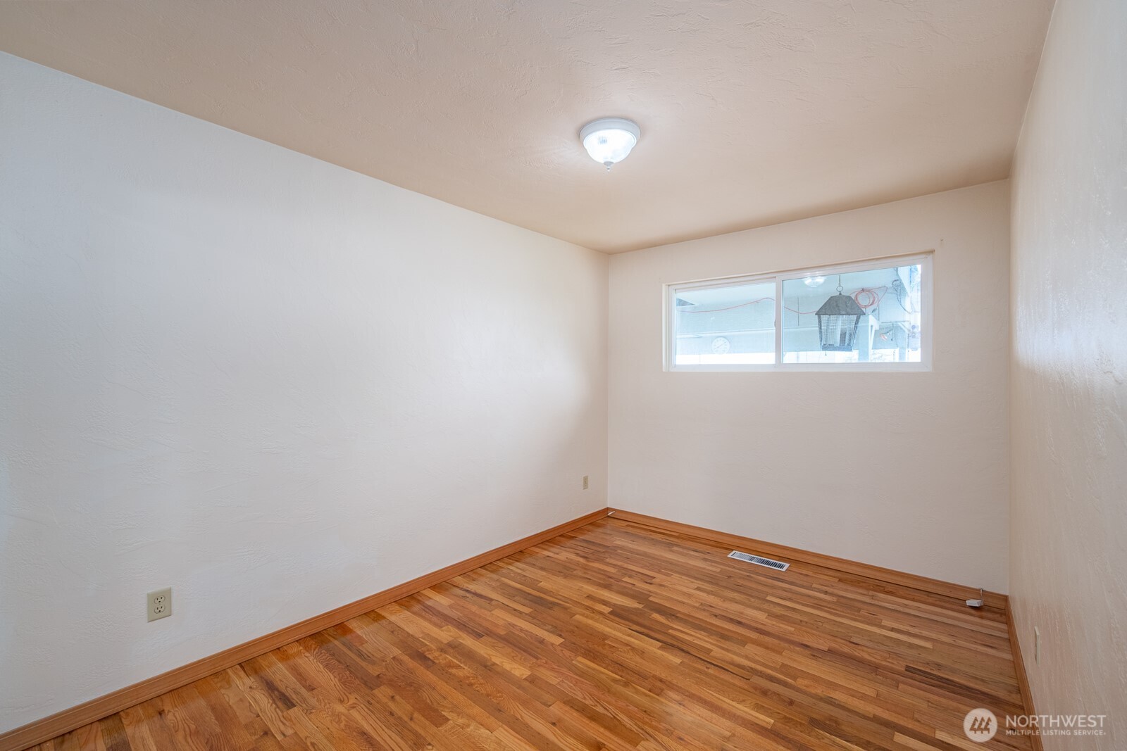 920 S Dahlia Drive Property Photo 16