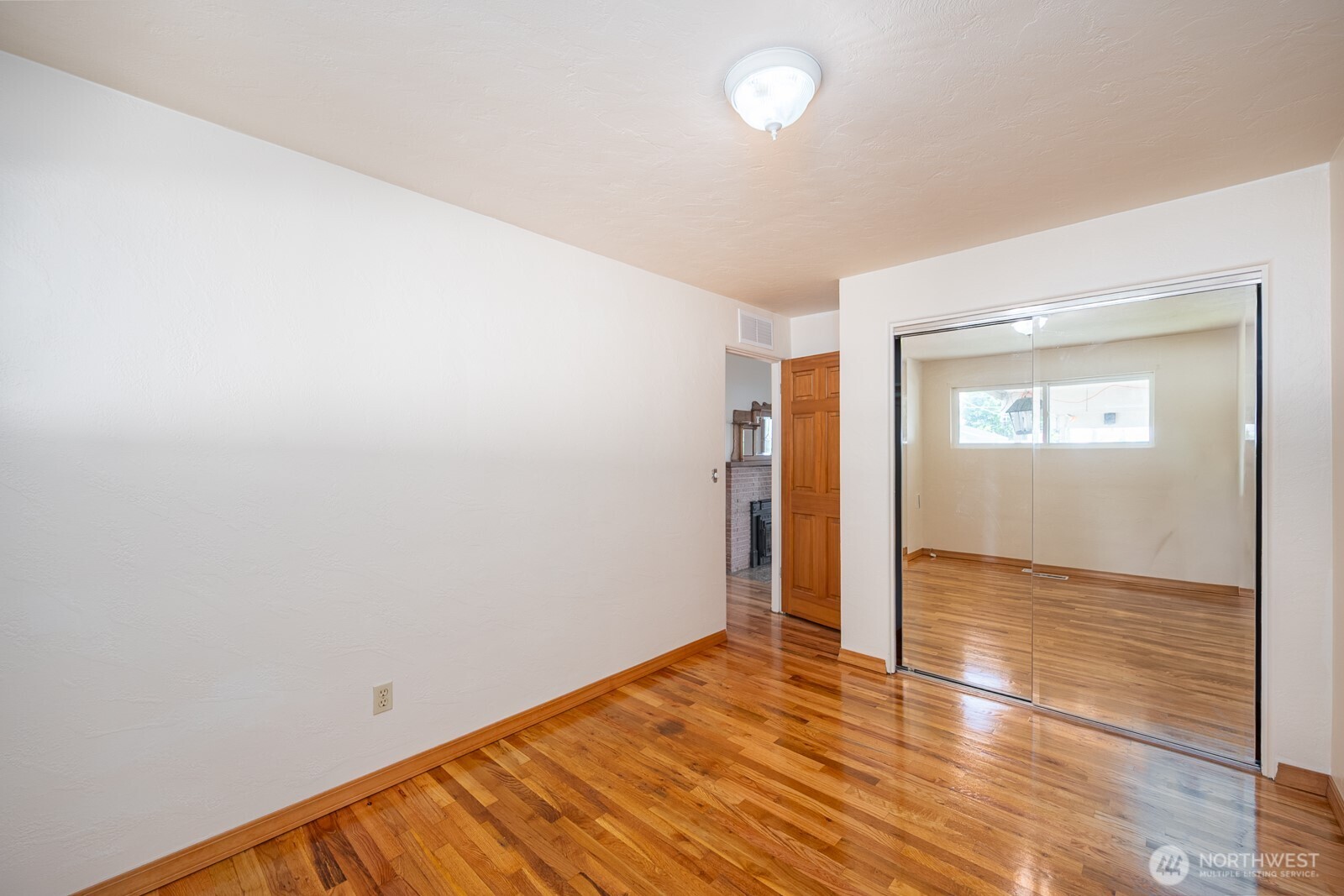 920 S Dahlia Drive Property Photo 17