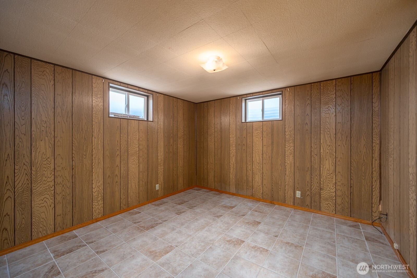 920 S Dahlia Drive Property Photo 27