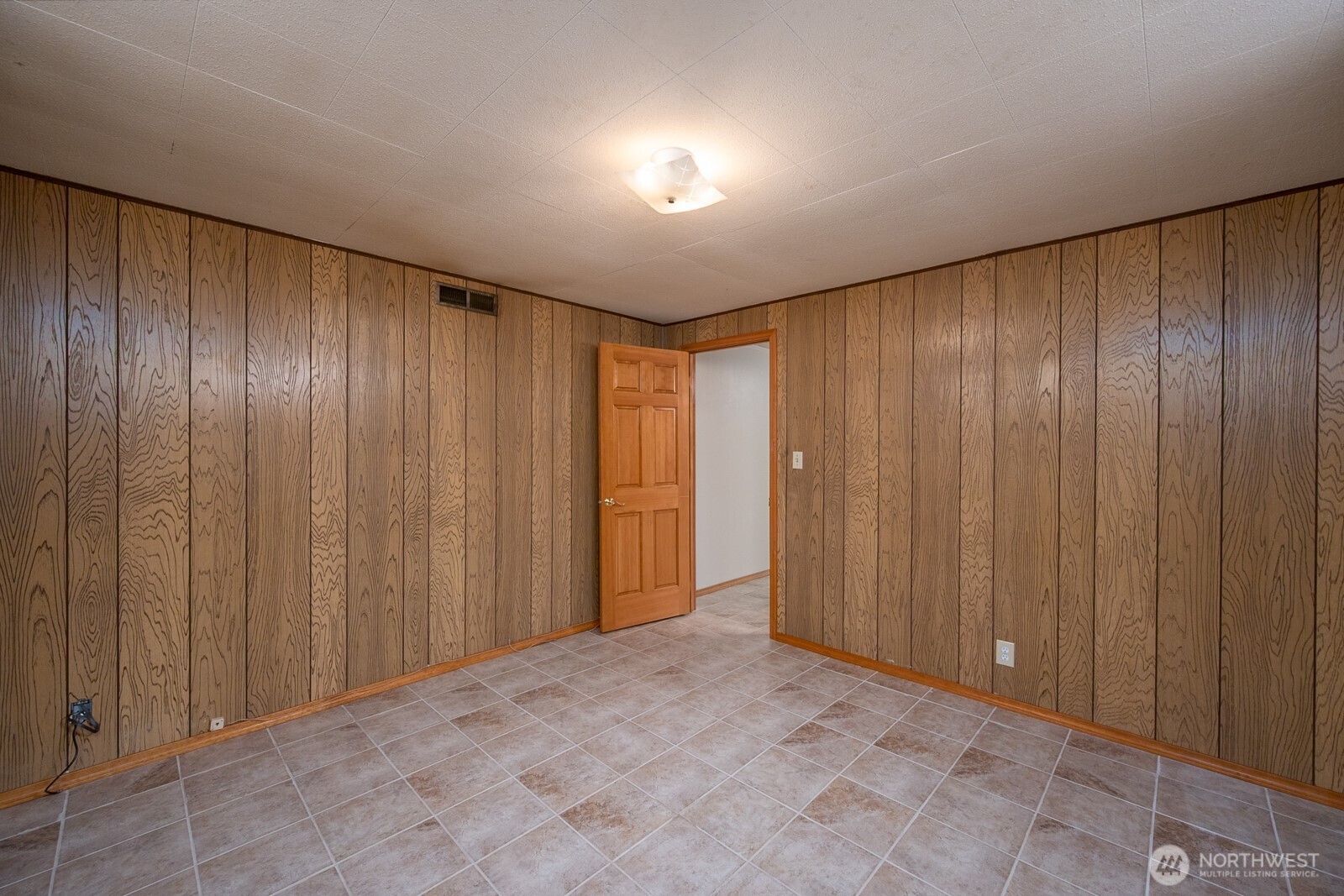 920 S Dahlia Drive Property Photo 28