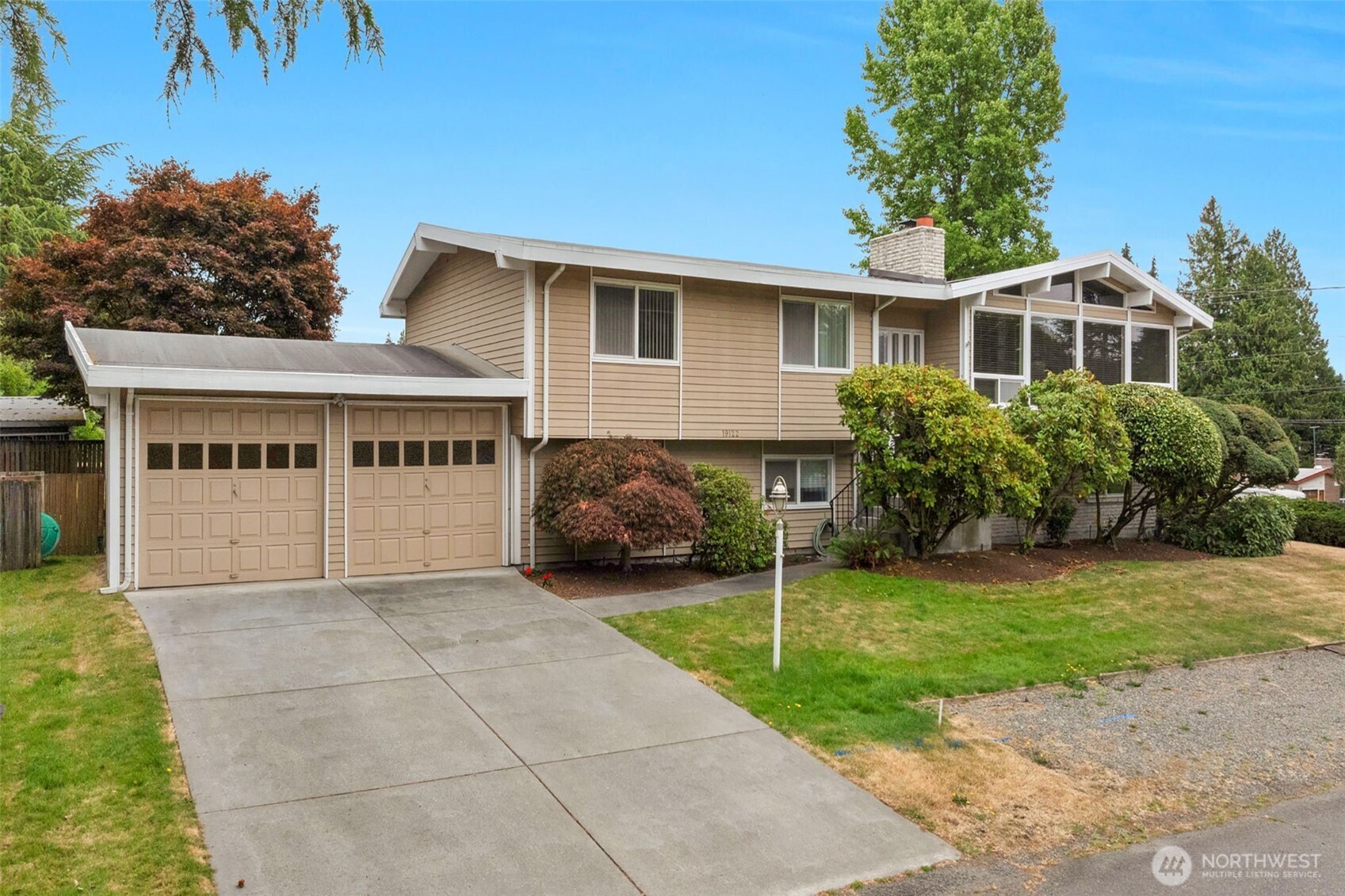 19122 34th Place Property Photo 1