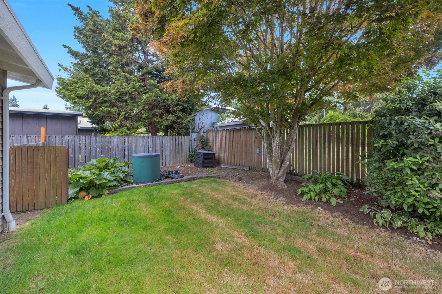 19122 34th Place Property Photo 14