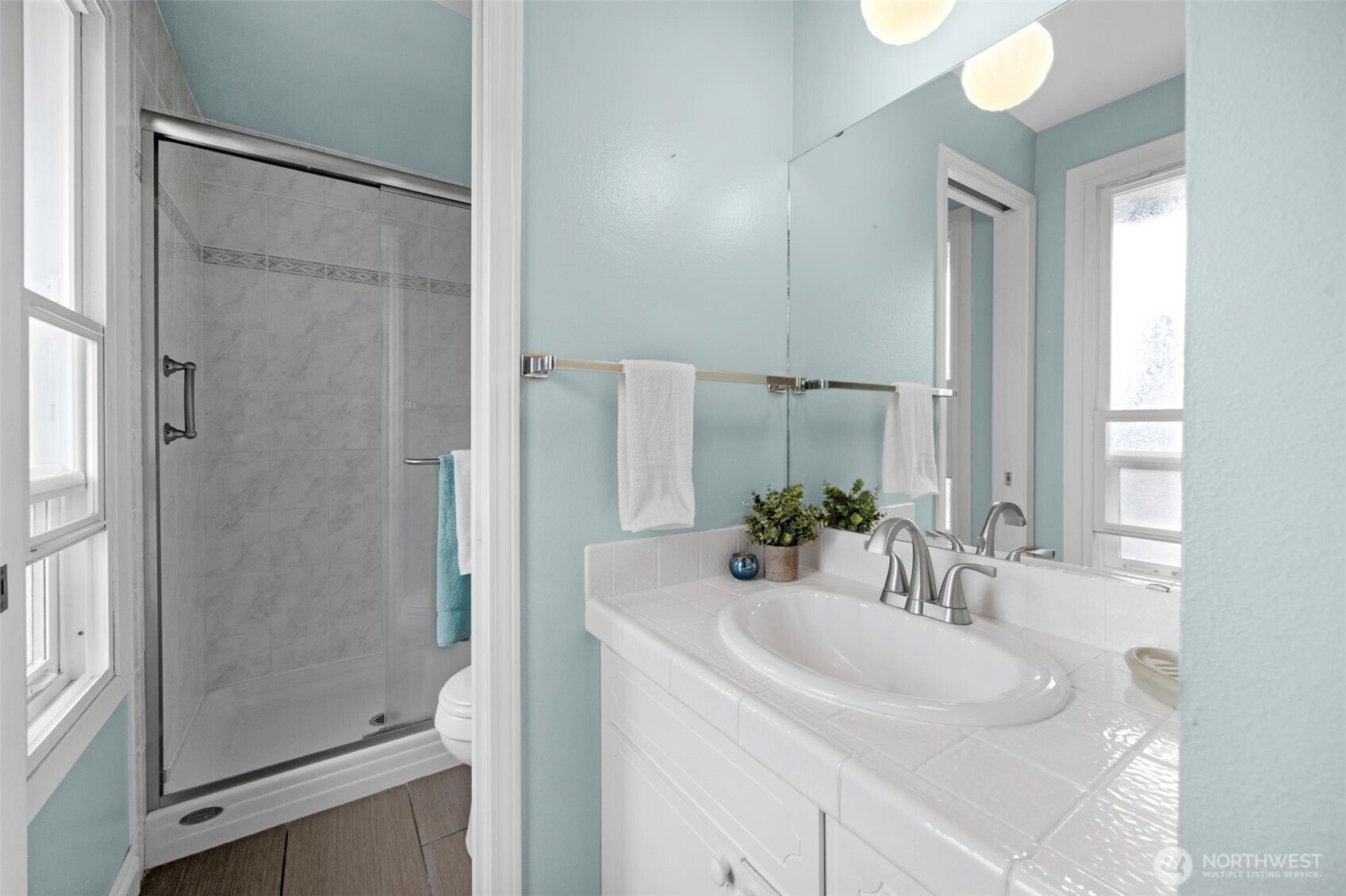 19122 34th Place Property Photo 19