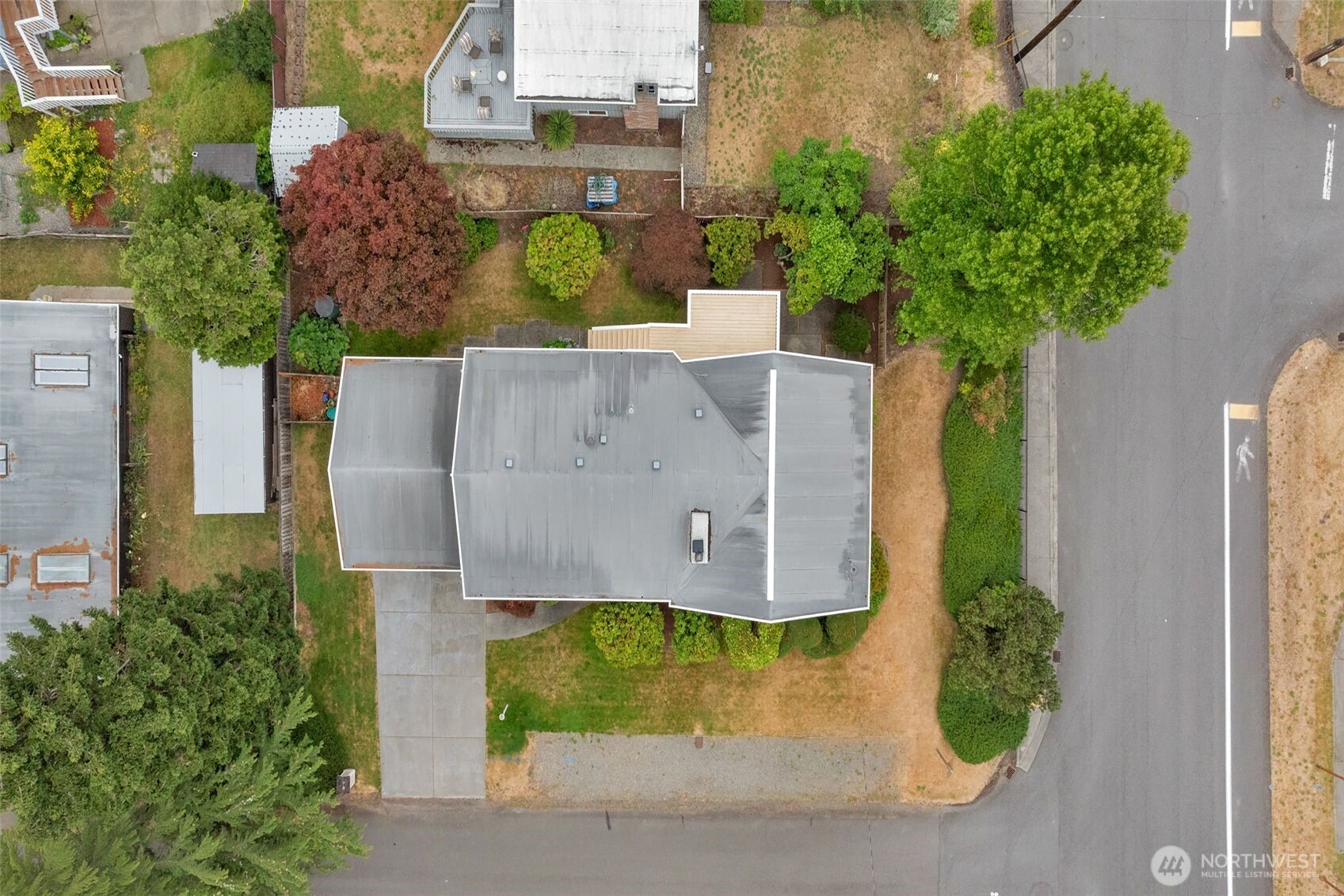 19122 34th Place Property Photo 27
