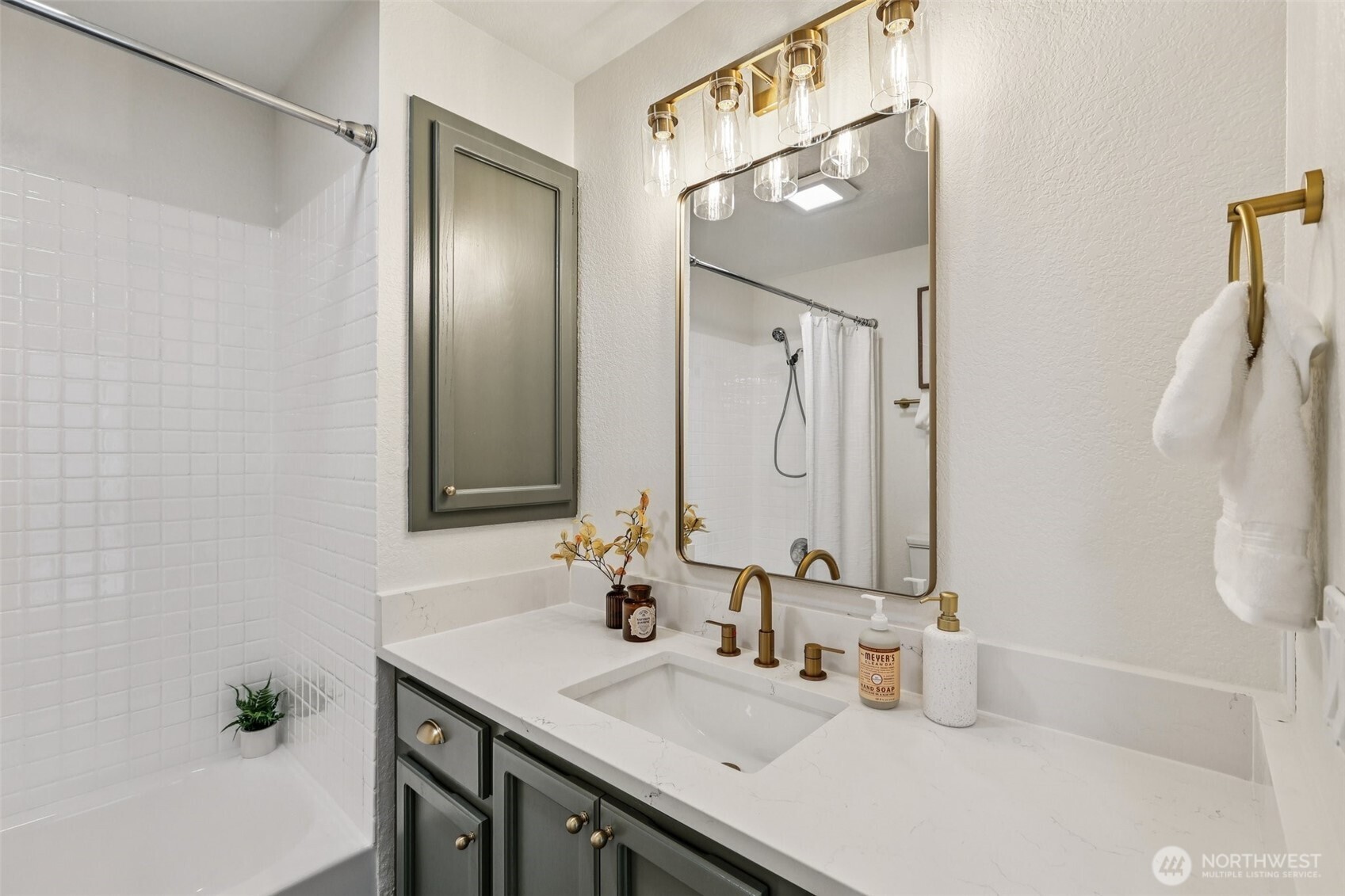 272 Prestwick Drive Property Photo 12