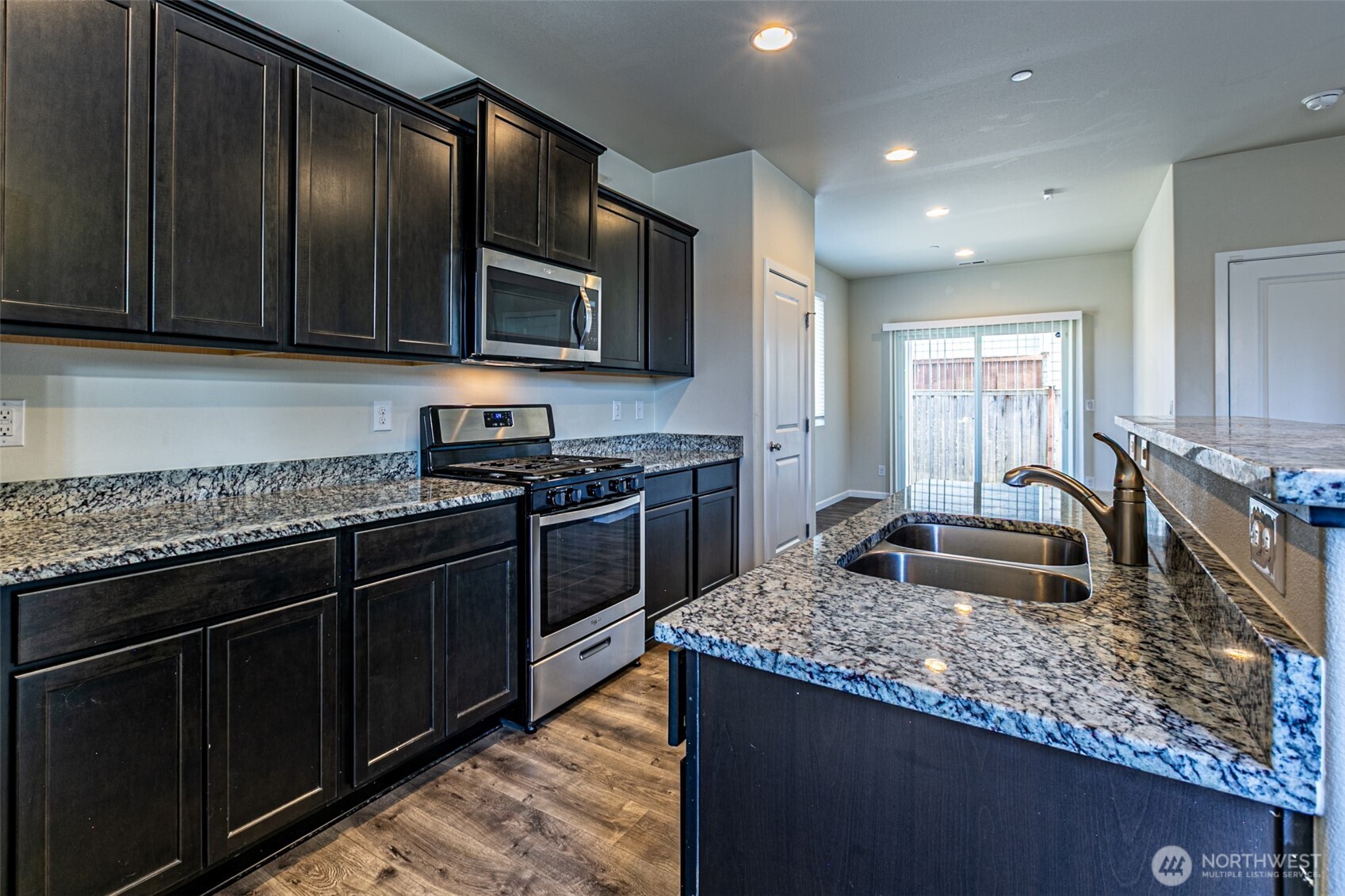 4422 Hammersley Way Property Photo 11