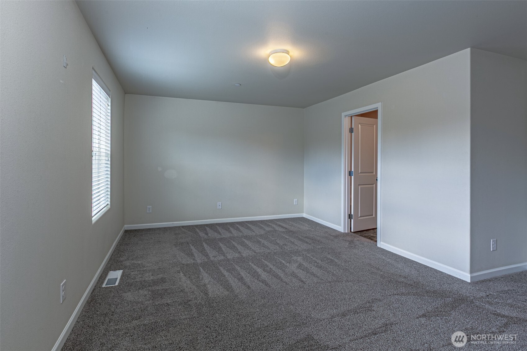 4422 Hammersley Way Property Photo 23