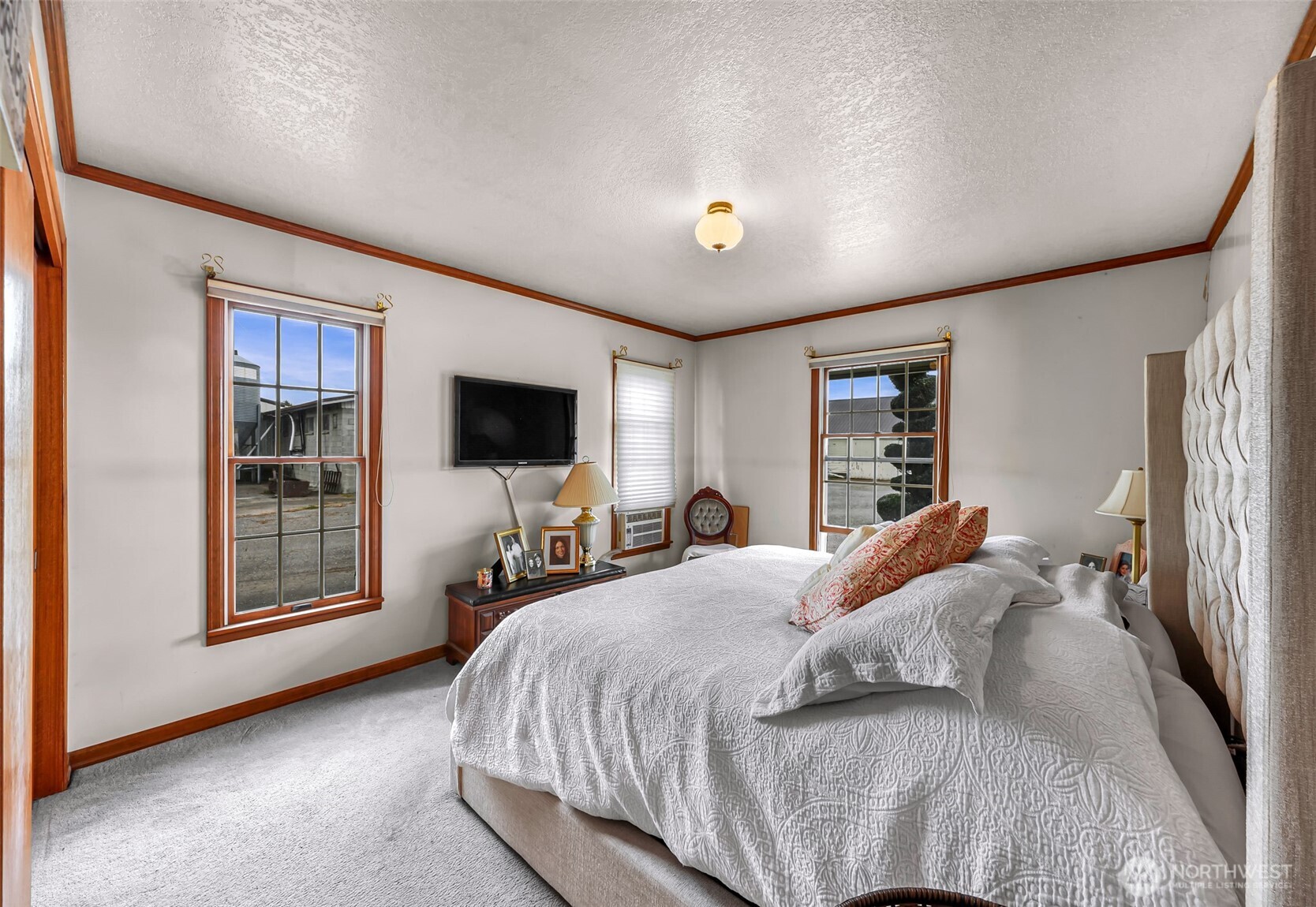 8634 Double Ditch Road Property Photo 10