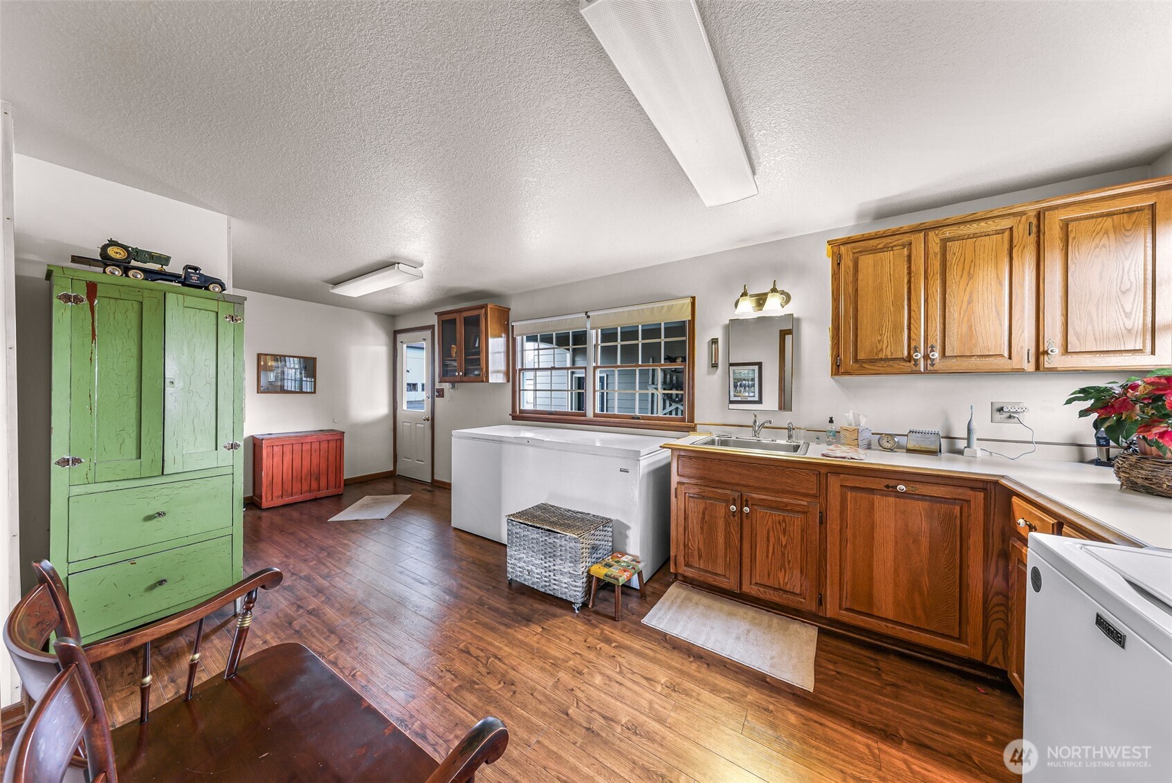 8634 Double Ditch Road Property Photo 13