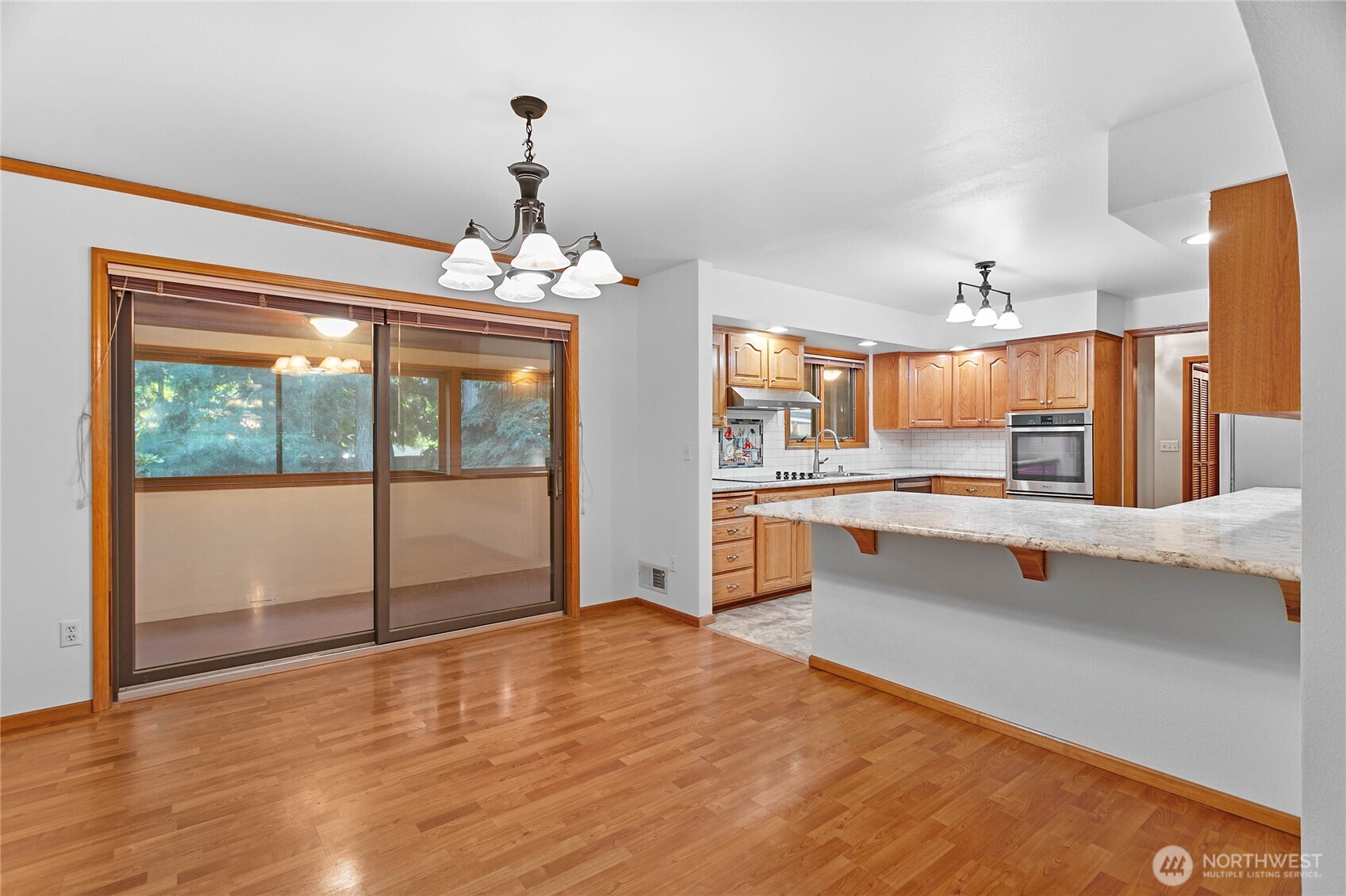 450 Wood Creek Drive Property Photo 12
