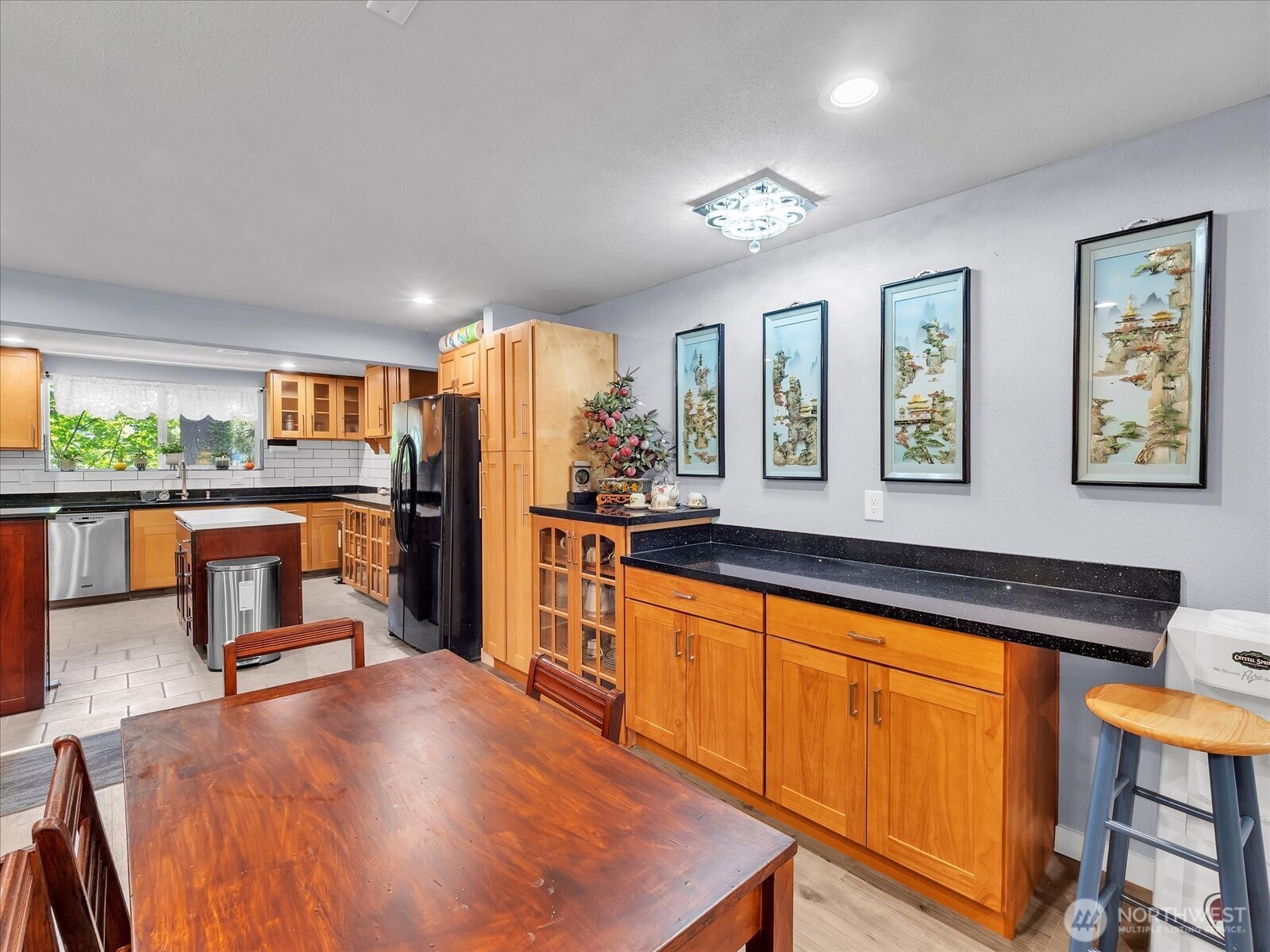 1302 Sw Bay Street Property Photo 9