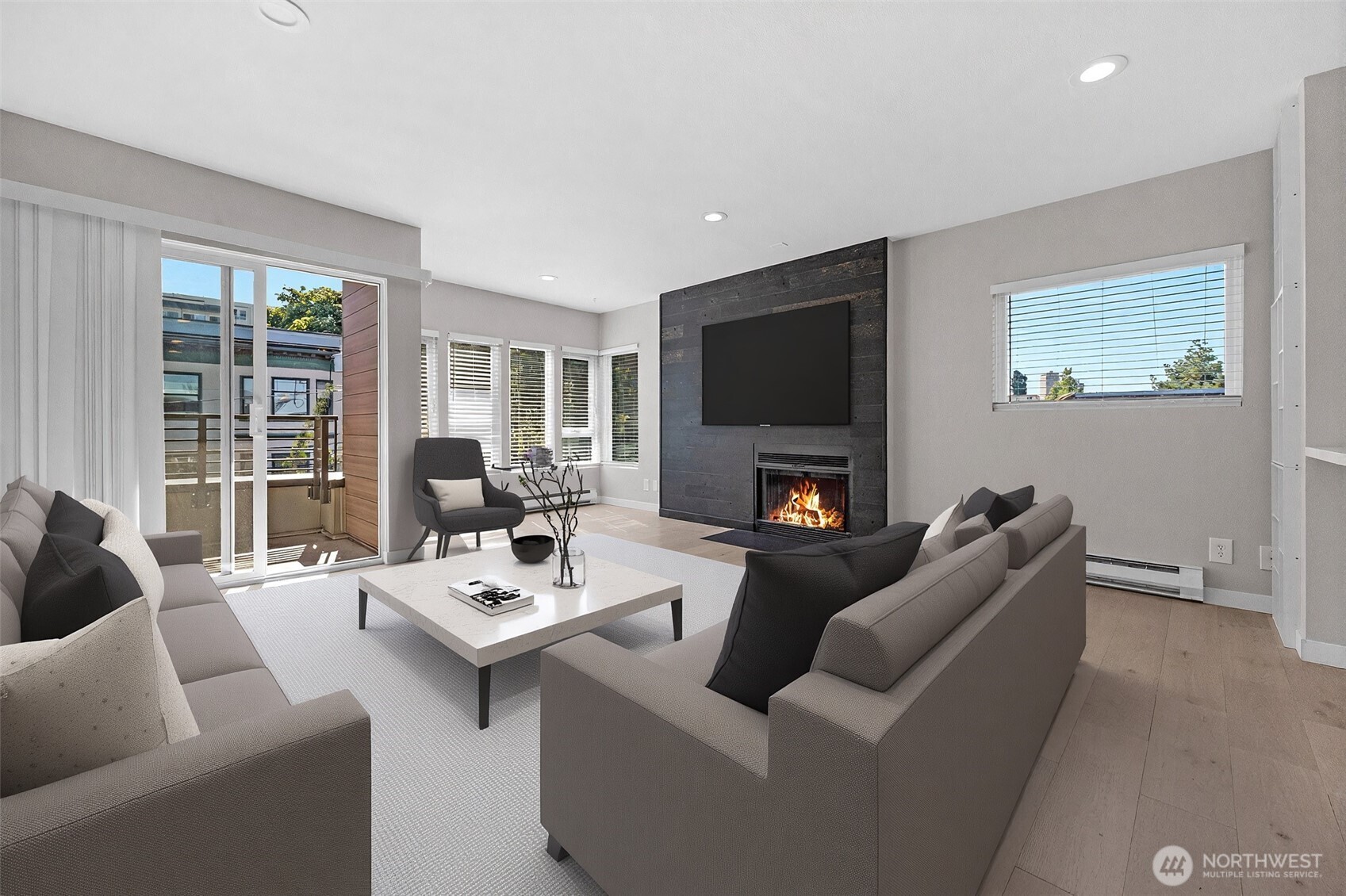 435 Summit Avenue 402