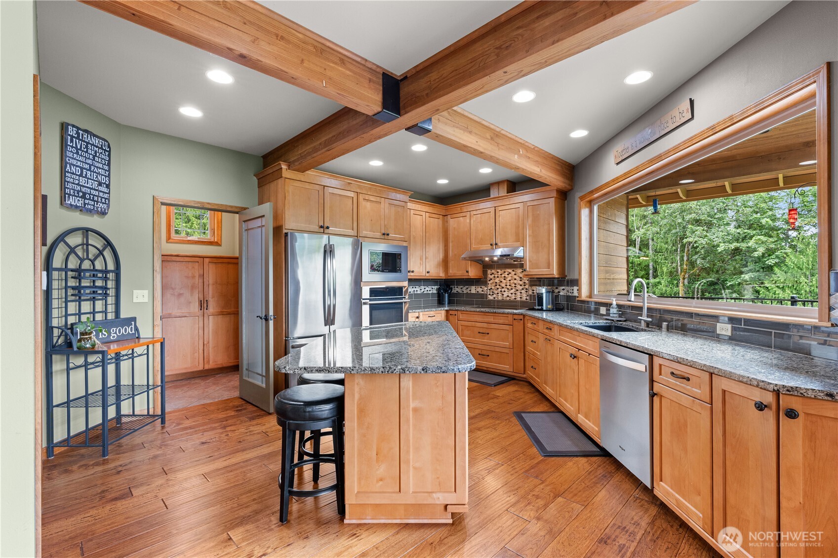 5786 N Lake Cushman Road Property Photo 10