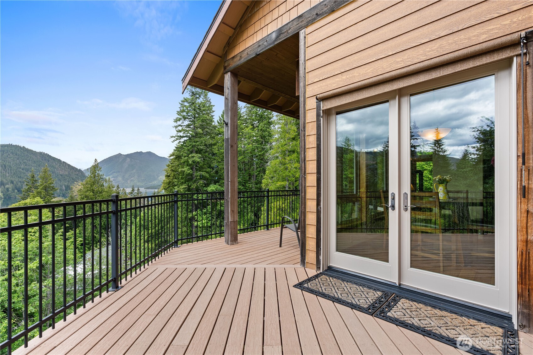 5786 N Lake Cushman Road Property Photo 14
