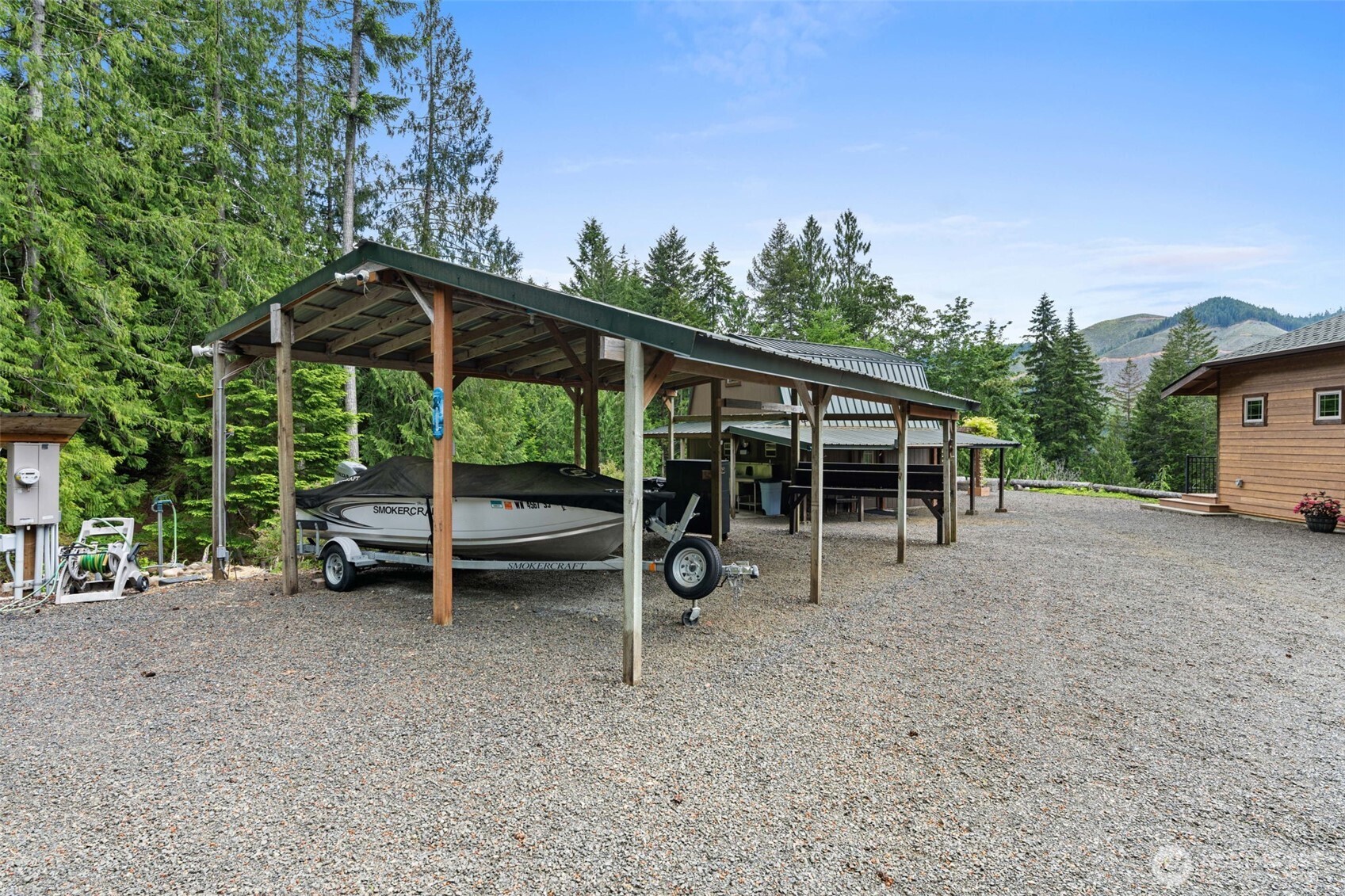 5786 N Lake Cushman Road Property Photo 31