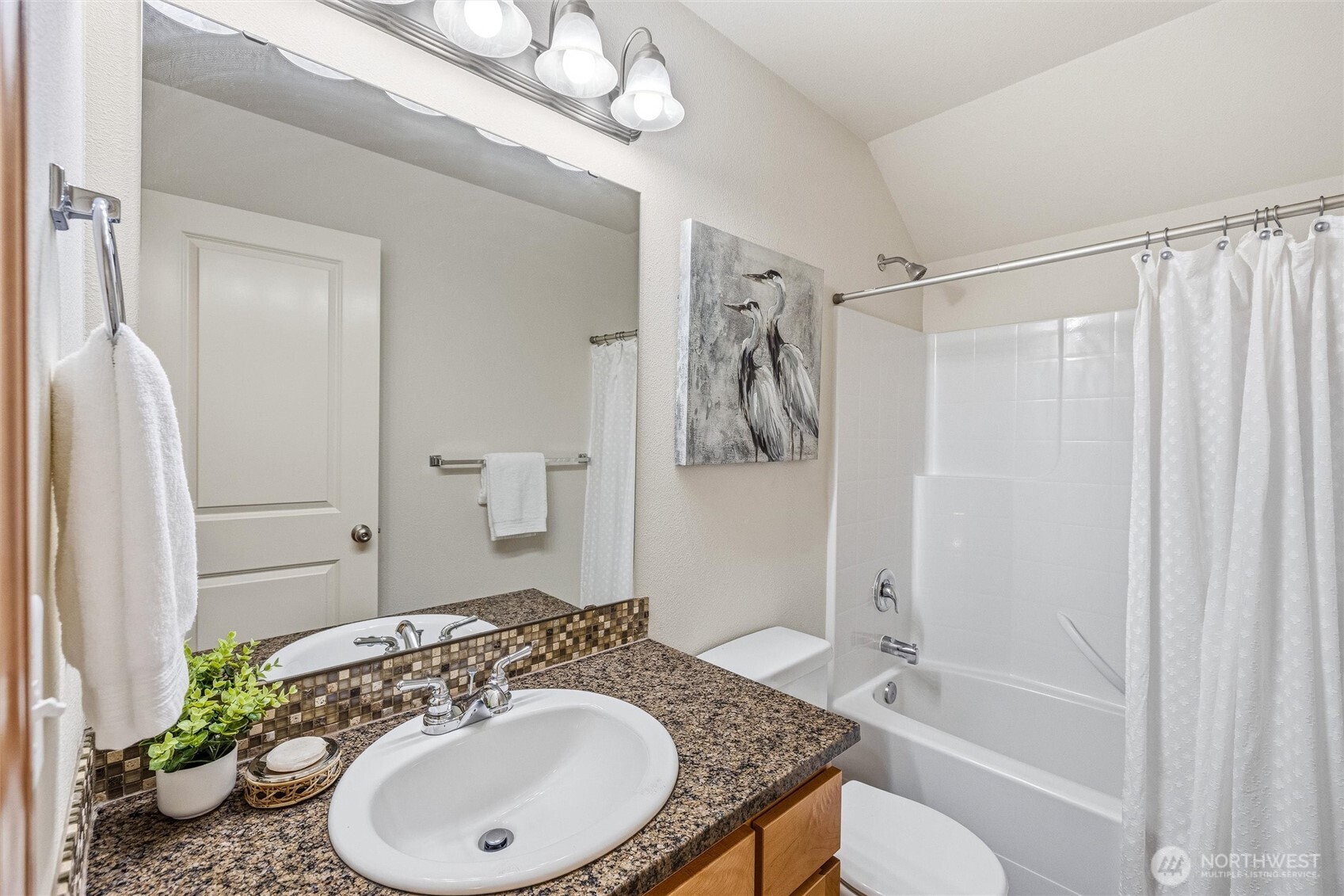 4325 Larch Lane Property Photo 27