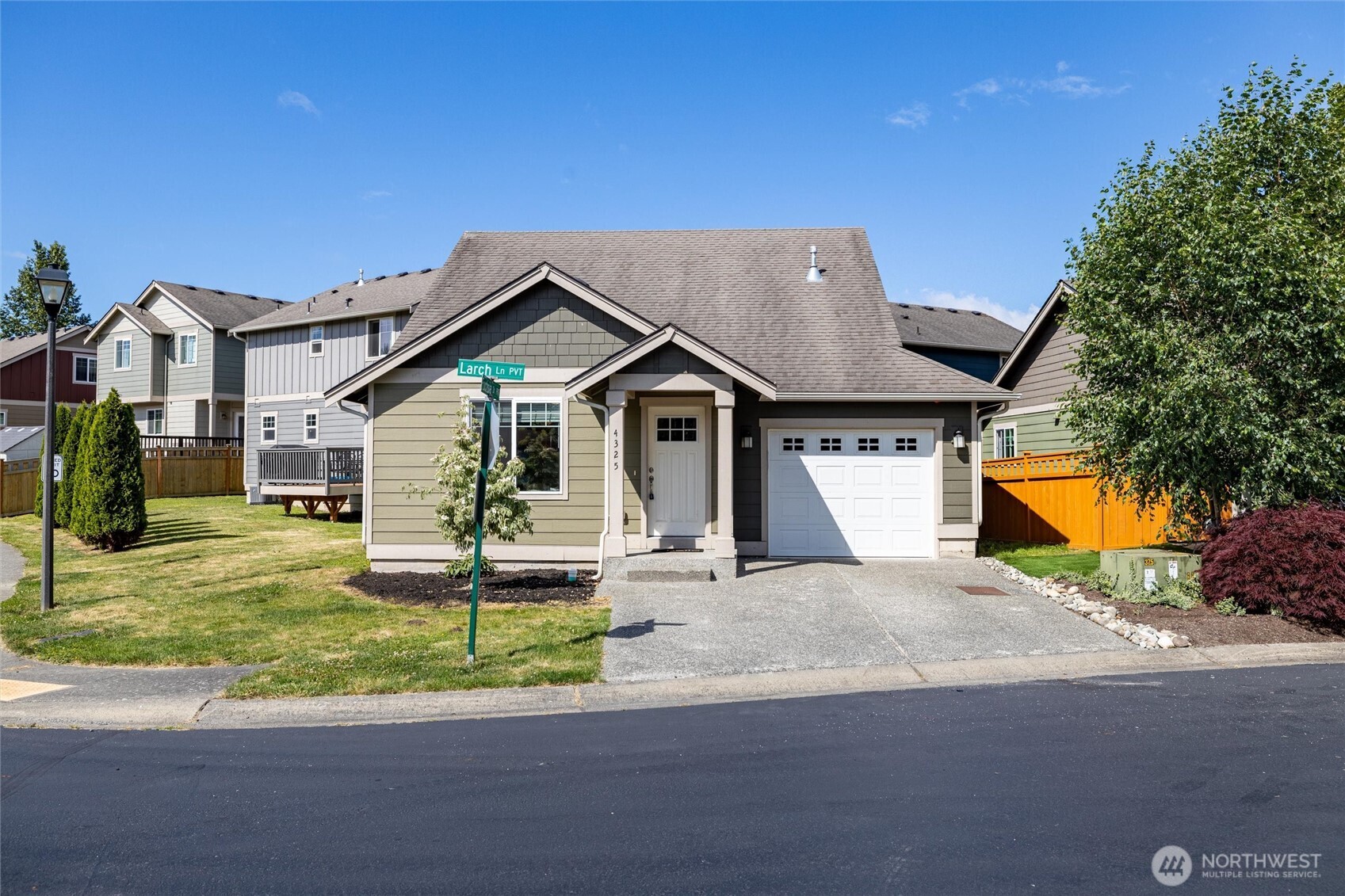 4325 Larch Lane Property Photo 32