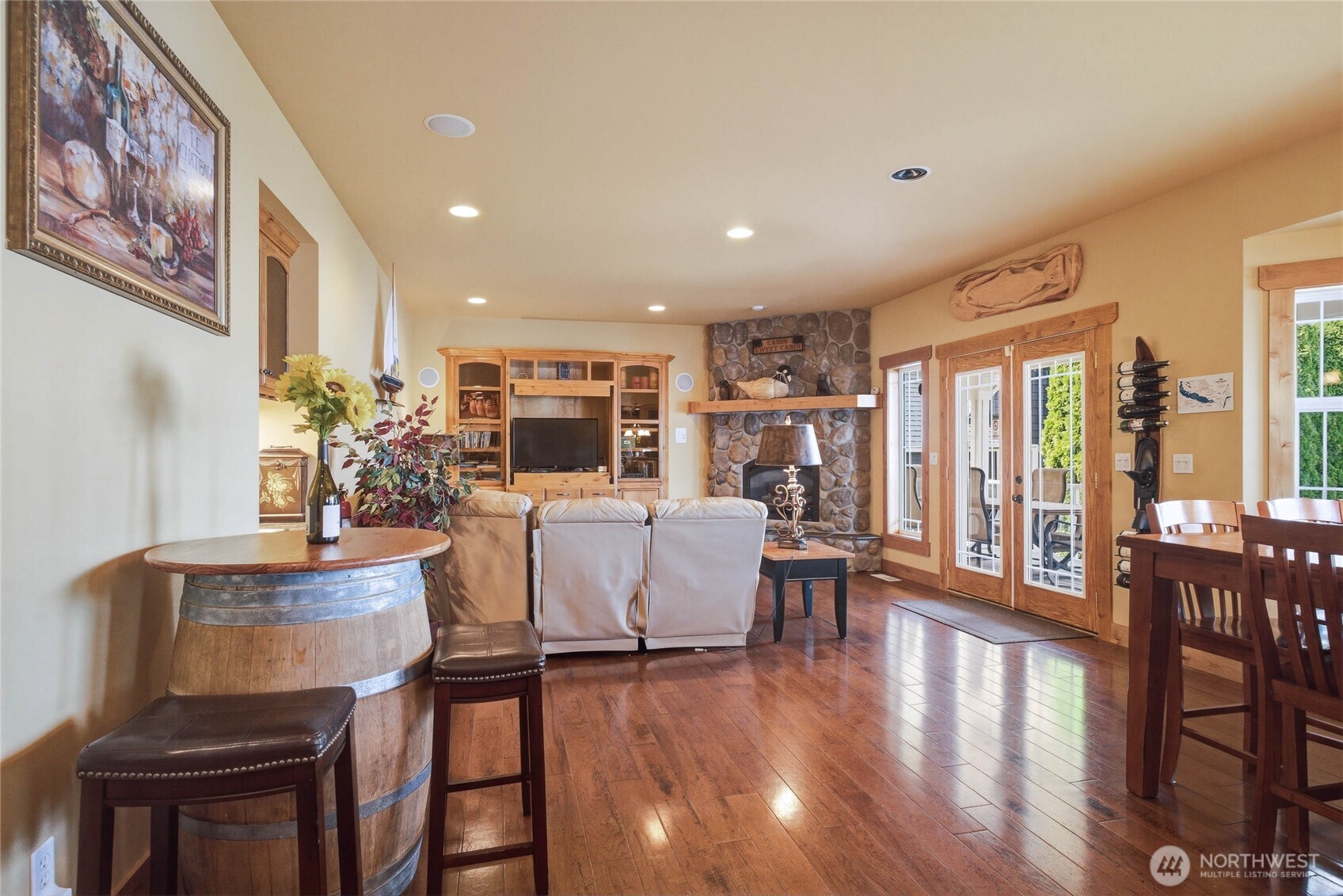 915 S Lakeshore Road Property Photo 7