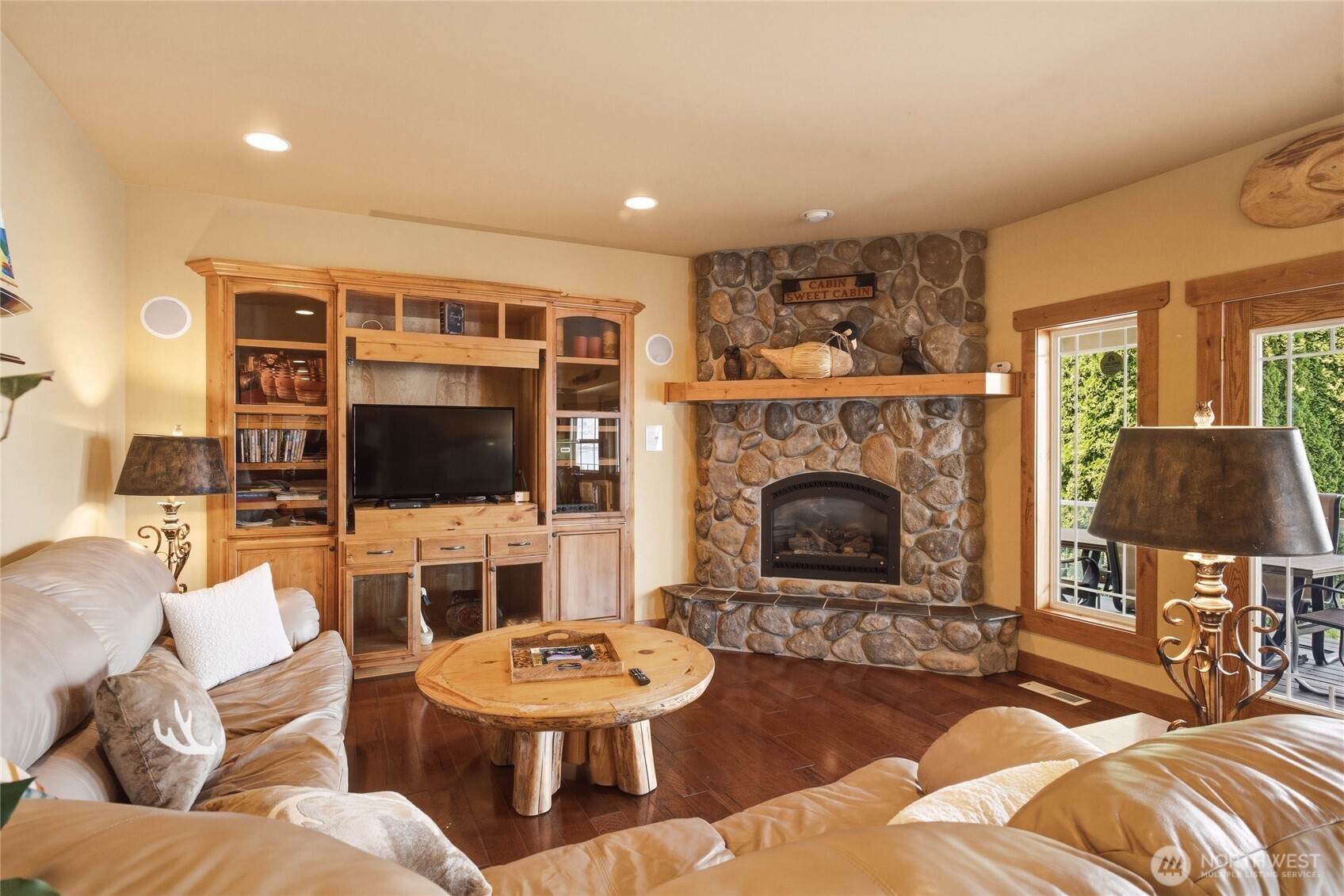 915 S Lakeshore Road Property Photo 8