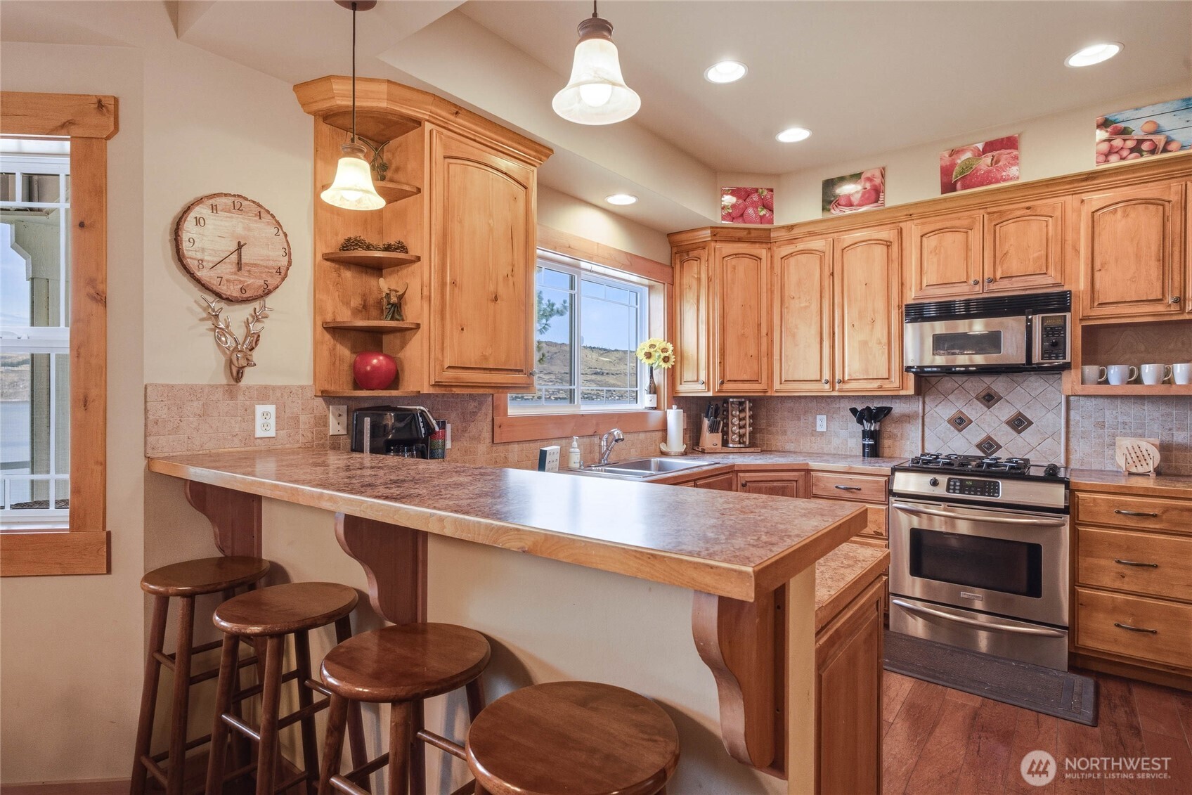 915 S Lakeshore Road Property Photo 11
