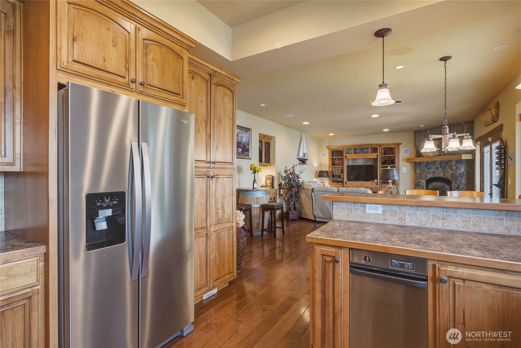 915 S Lakeshore Road Property Photo 14