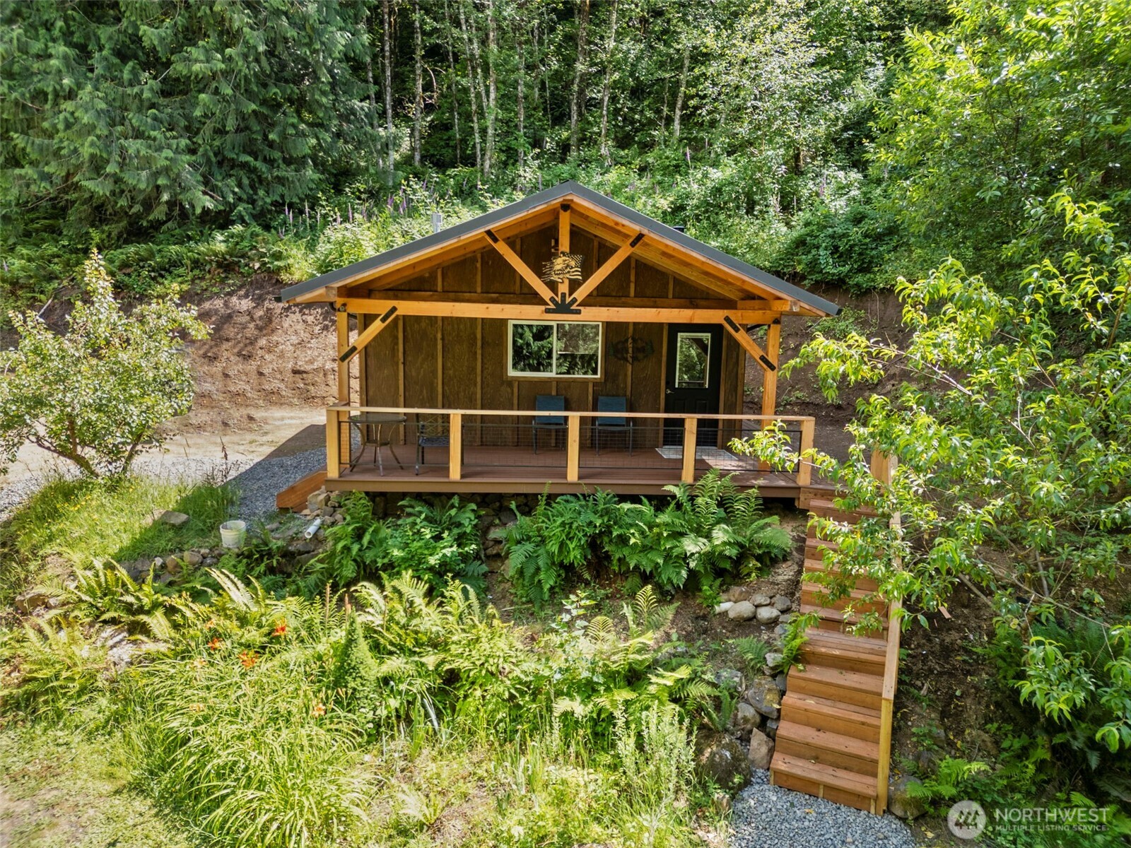 19005 Ne Buncombe Hollow Road Property Photo 1