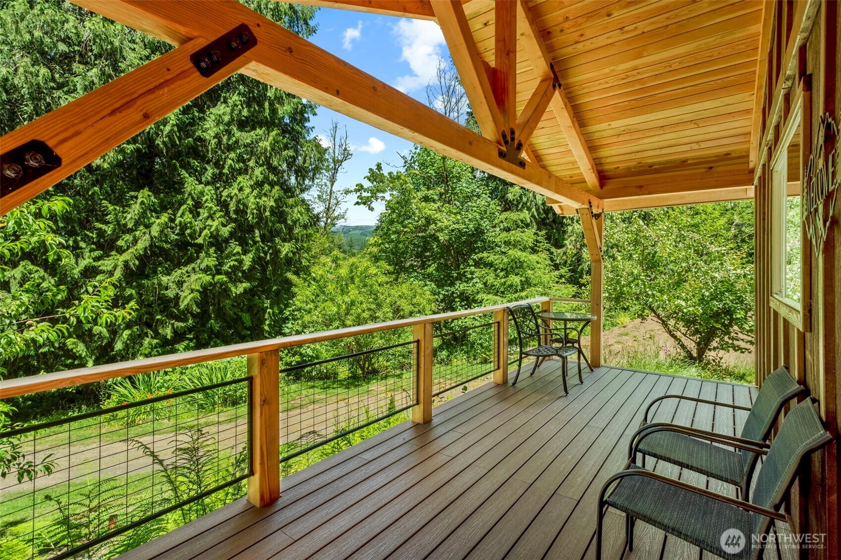 19005 Ne Buncombe Hollow Road Property Photo 8