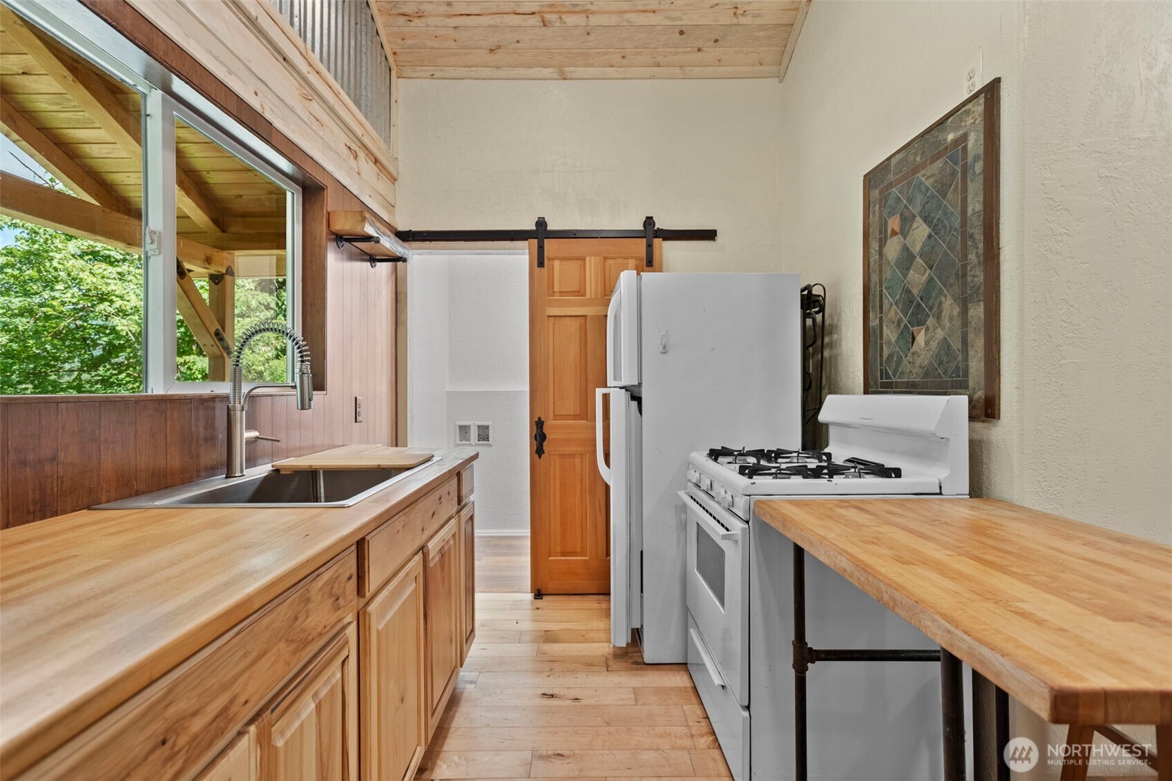 19005 Ne Buncombe Hollow Road Property Photo 19