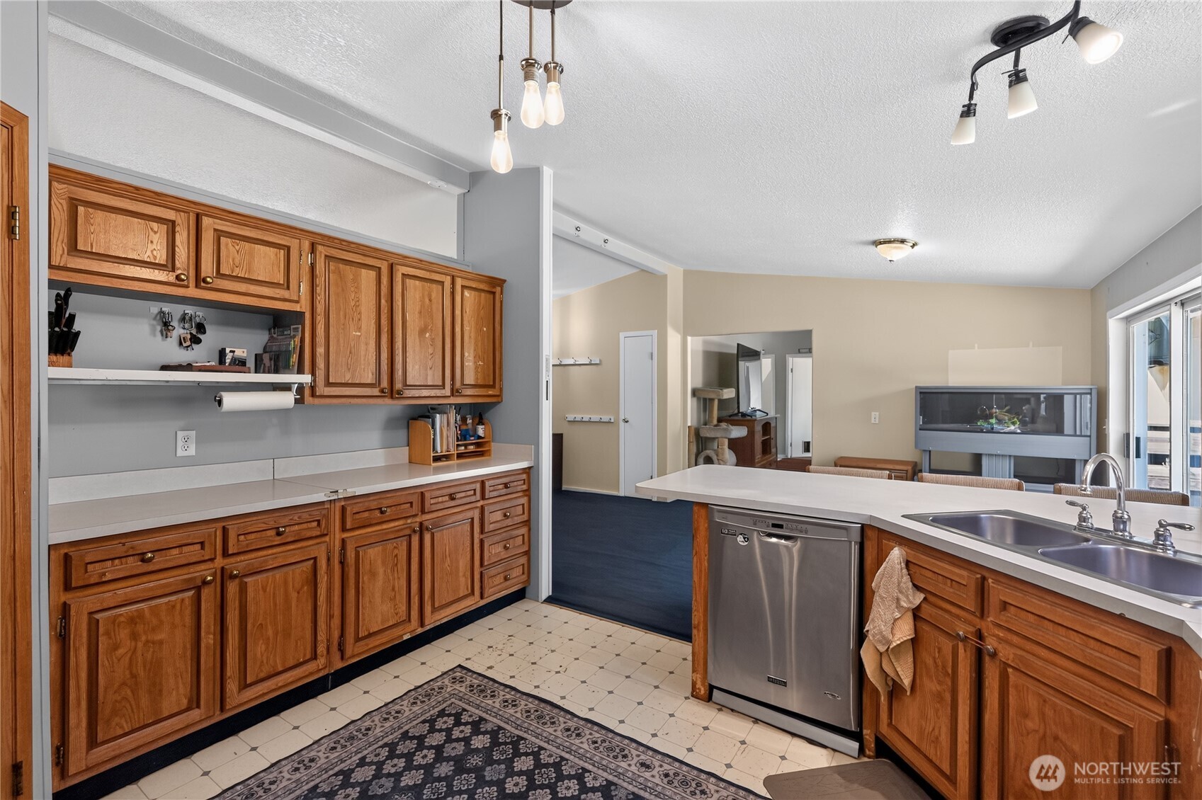 22430 Criddle Lane Property Photo 13