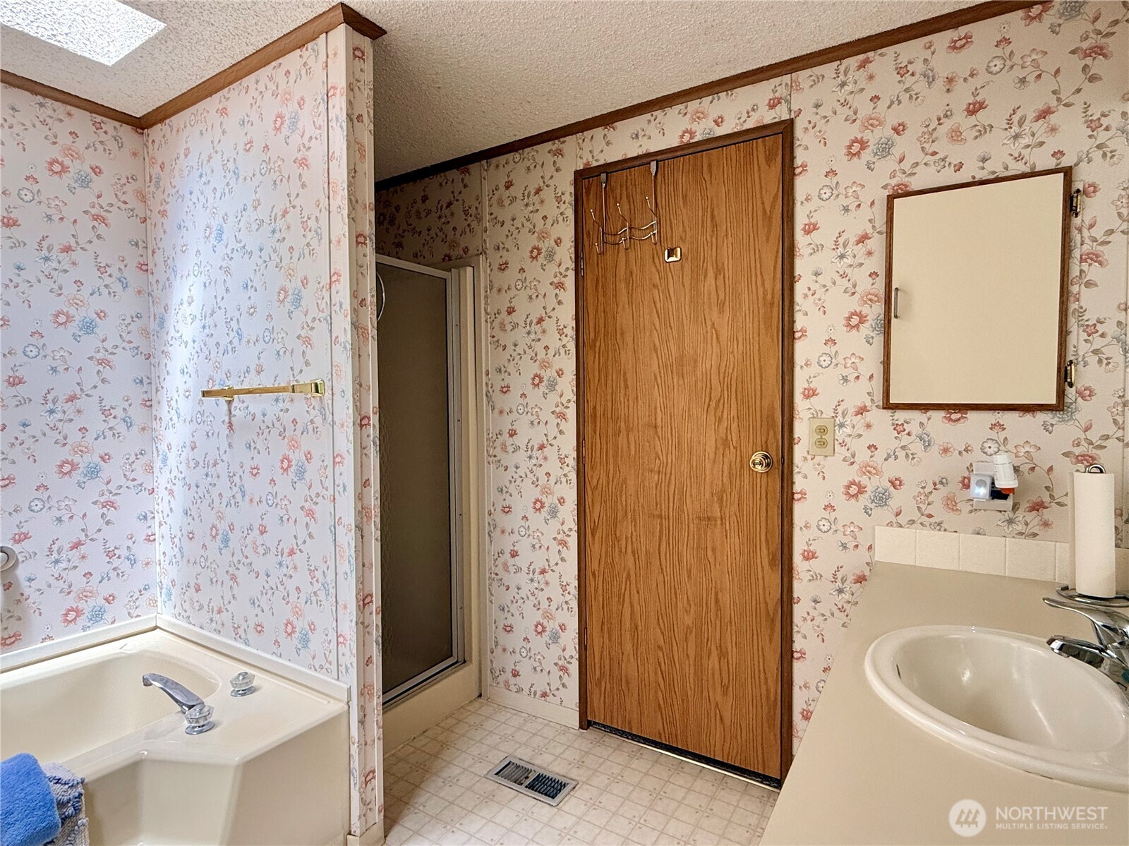 1352 Alonda Lane Property Photo 14
