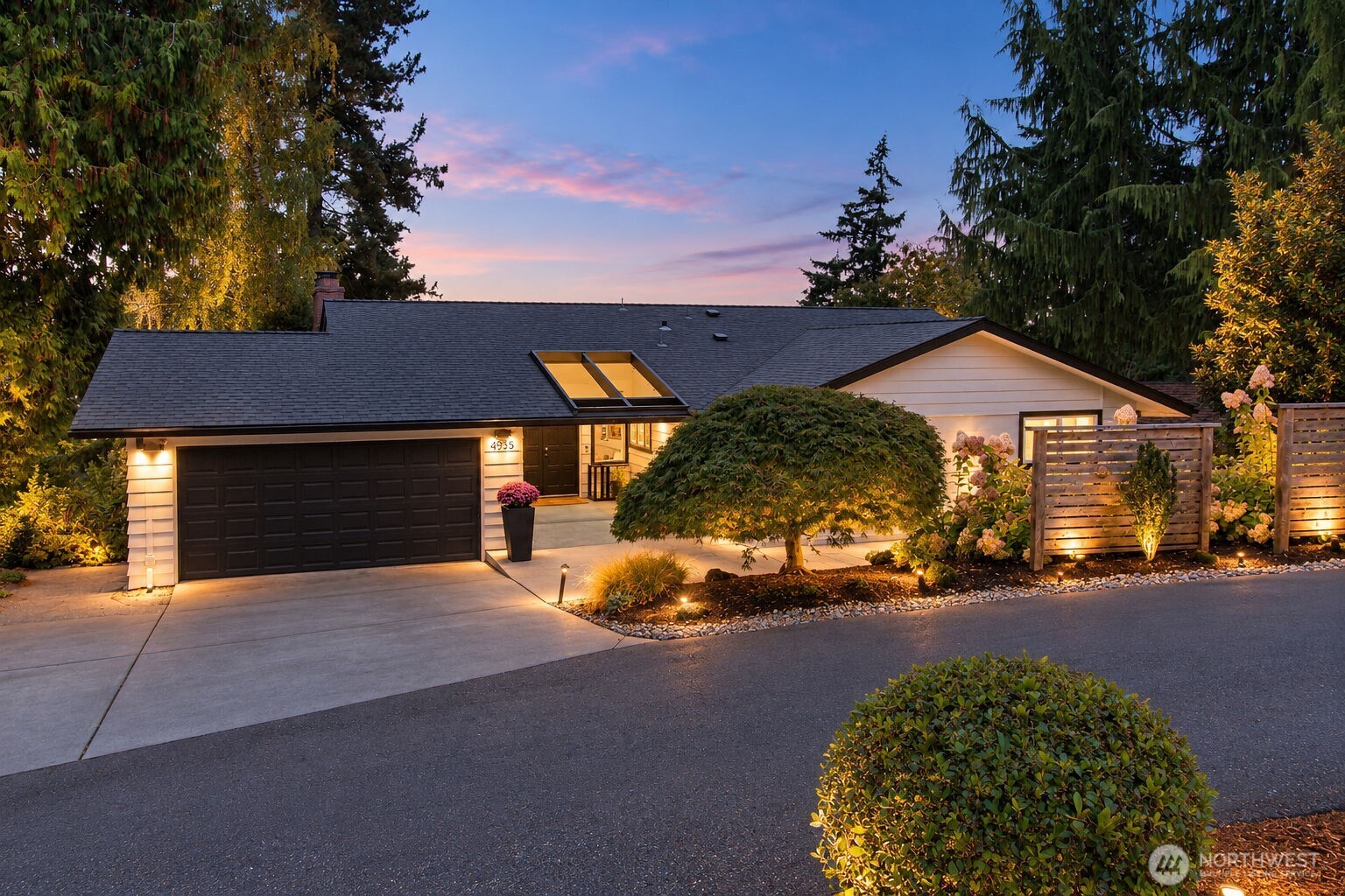 4935 116th Place Property Photo 1