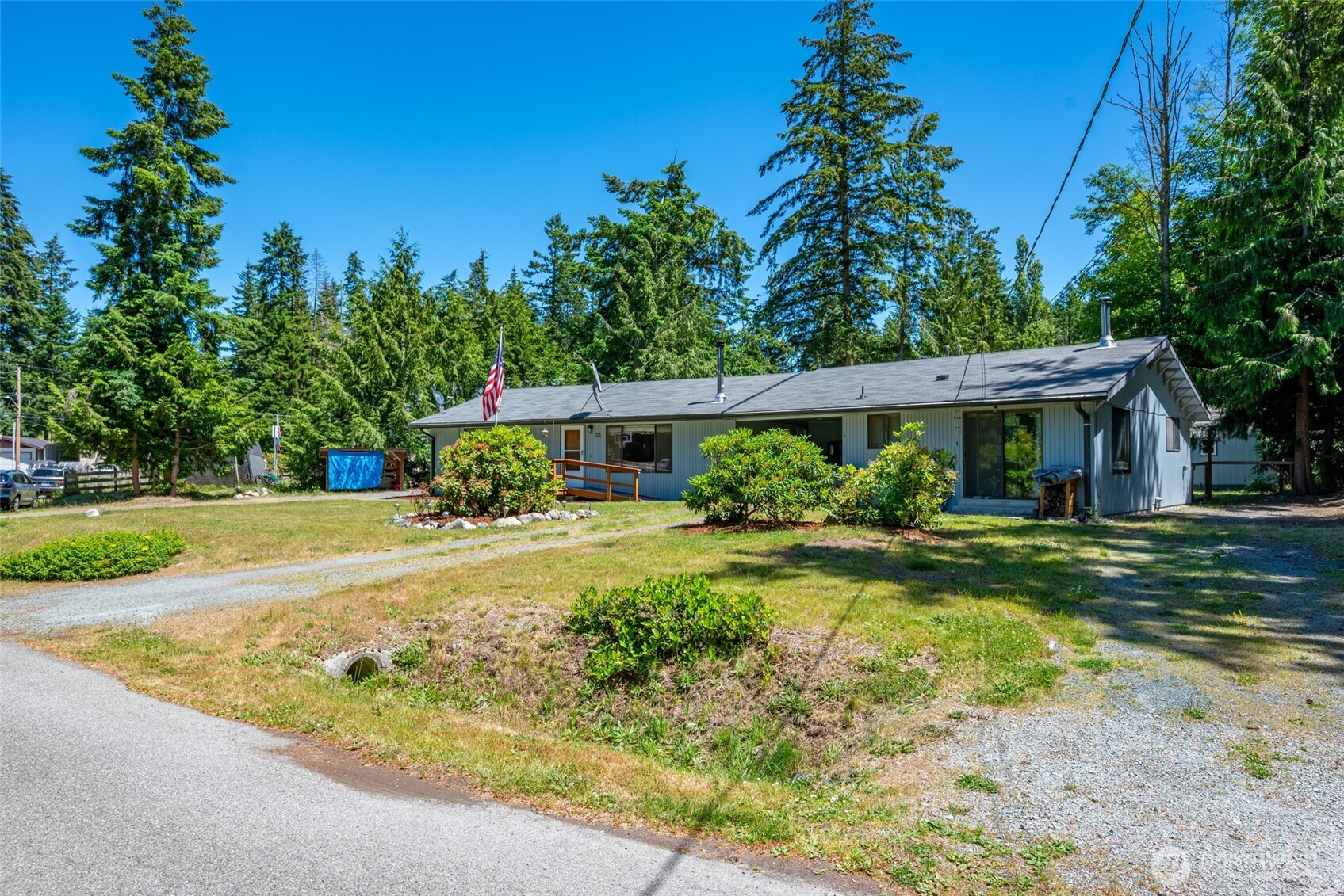 4554 N Siesta Place Property Photo 4