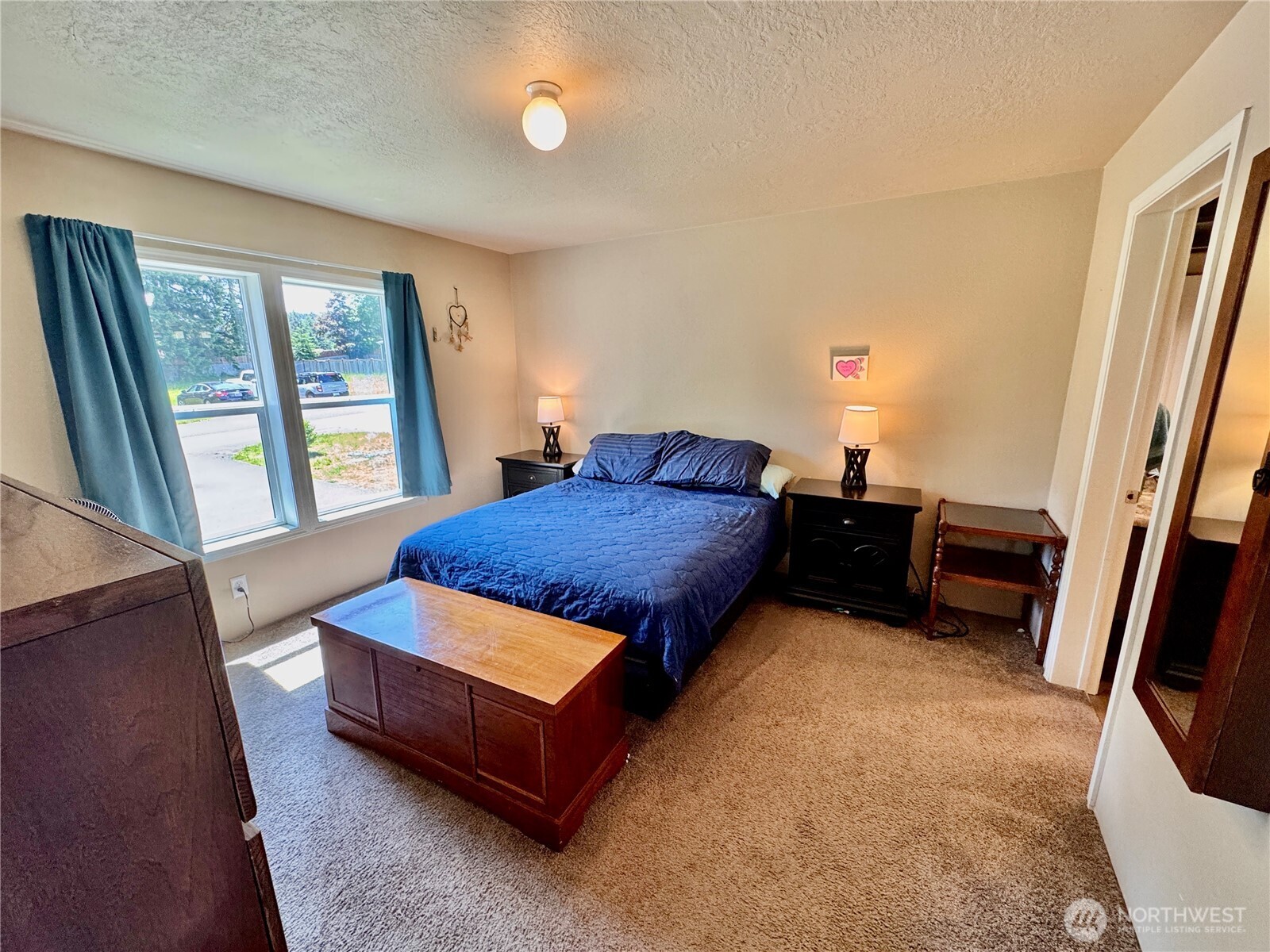 20 W Freedom Lane 1 Property Photo 10