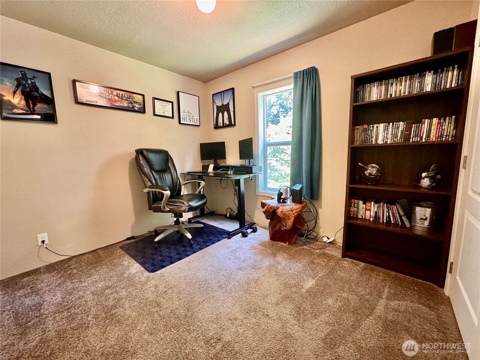 20 W Freedom Lane 1 Property Photo 13