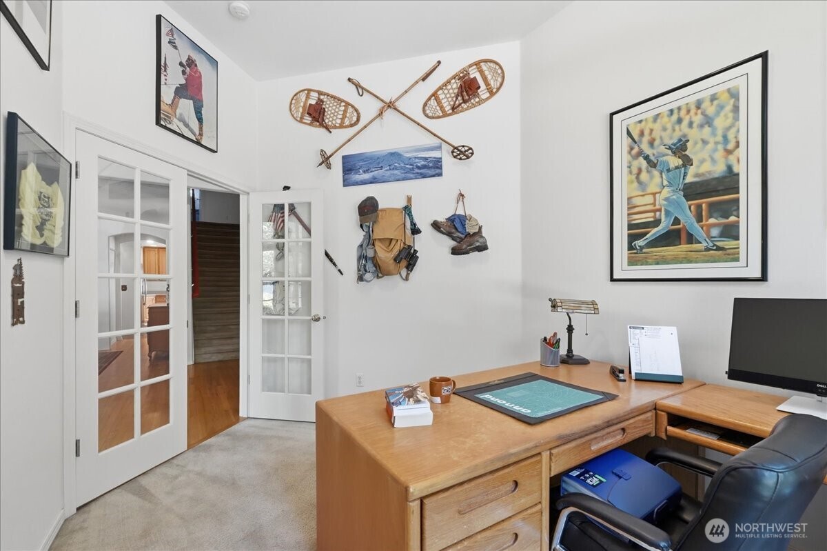16511 38th Street Property Photo 6