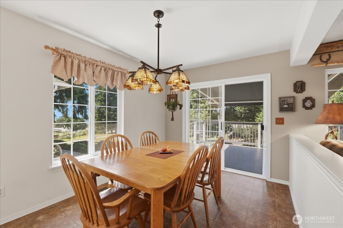 16511 38th Street Property Photo 12