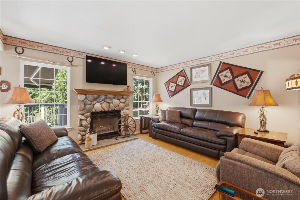 16511 38th Street Property Photo 13