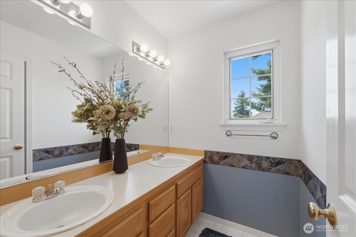 16511 38th Street Property Photo 25