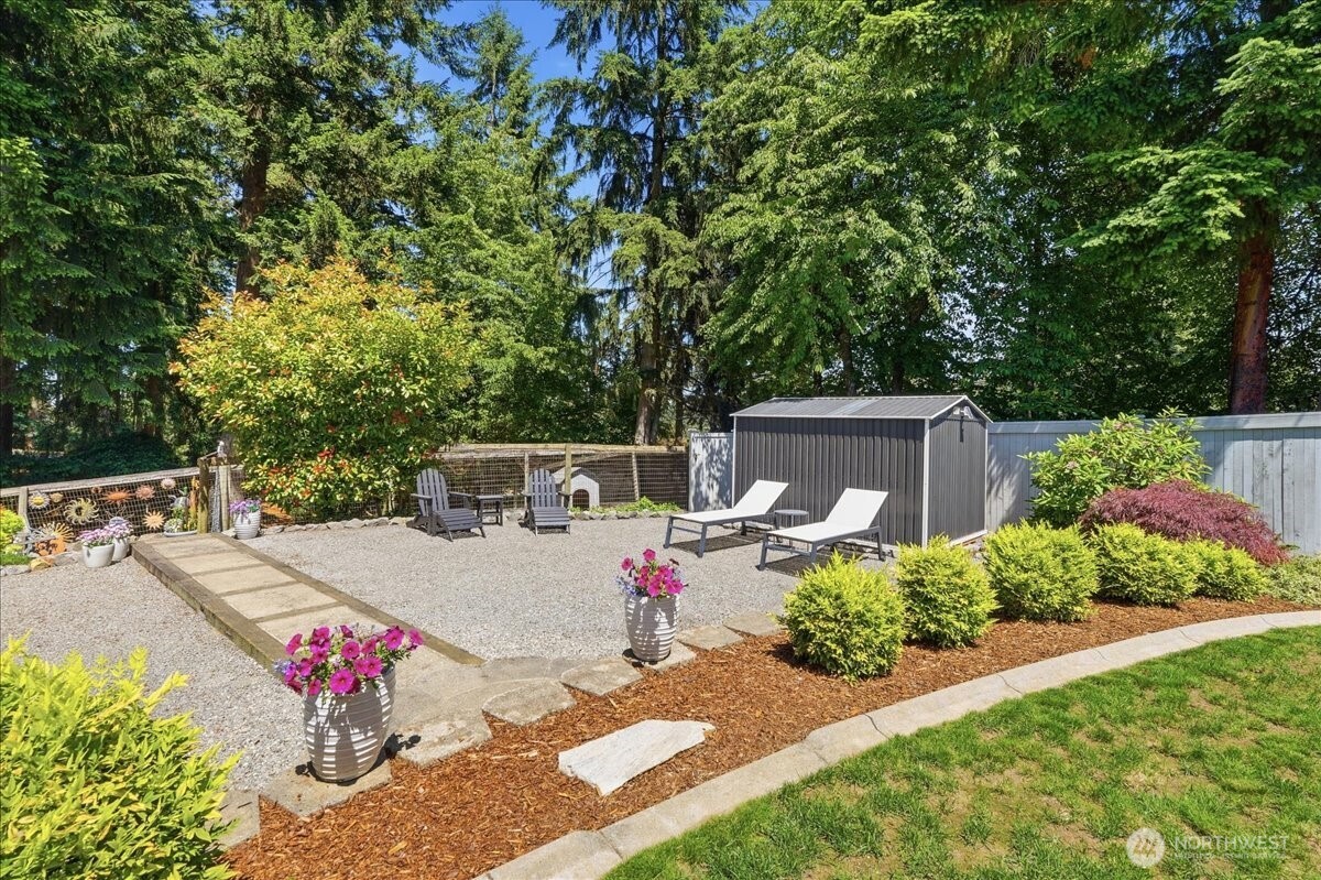 16511 38th Street Property Photo 30