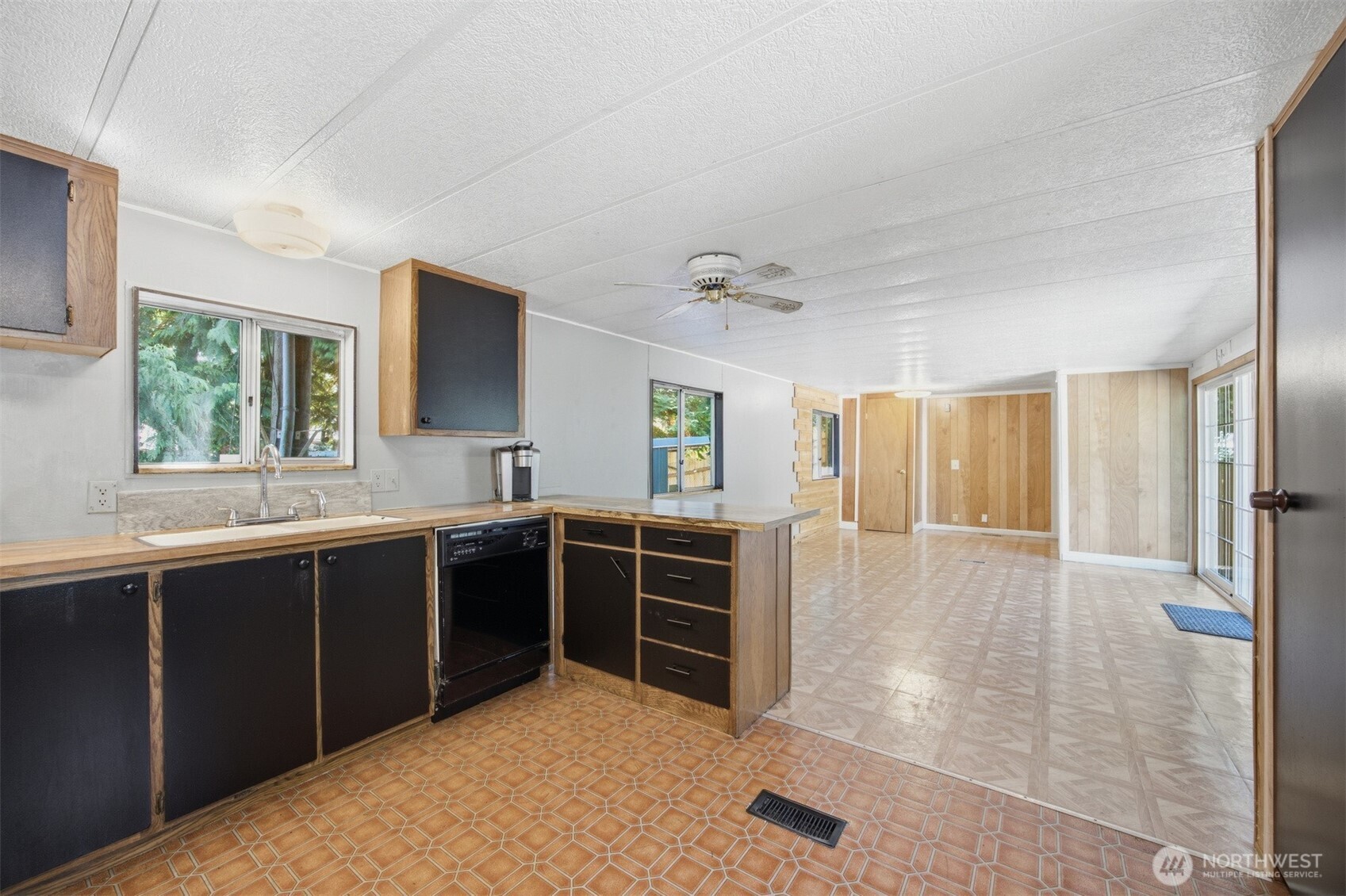 8372 Juniper Lane Property Photo 15