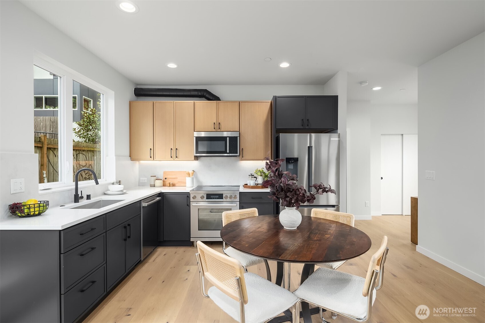 4425 Fremont Avenue B Property Photo 9