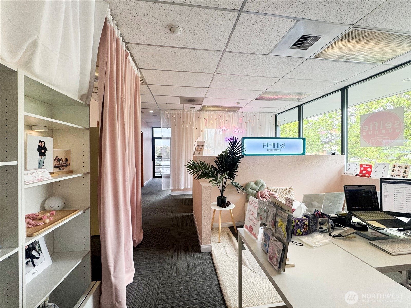 18910 28th Avenue Property Photo 2