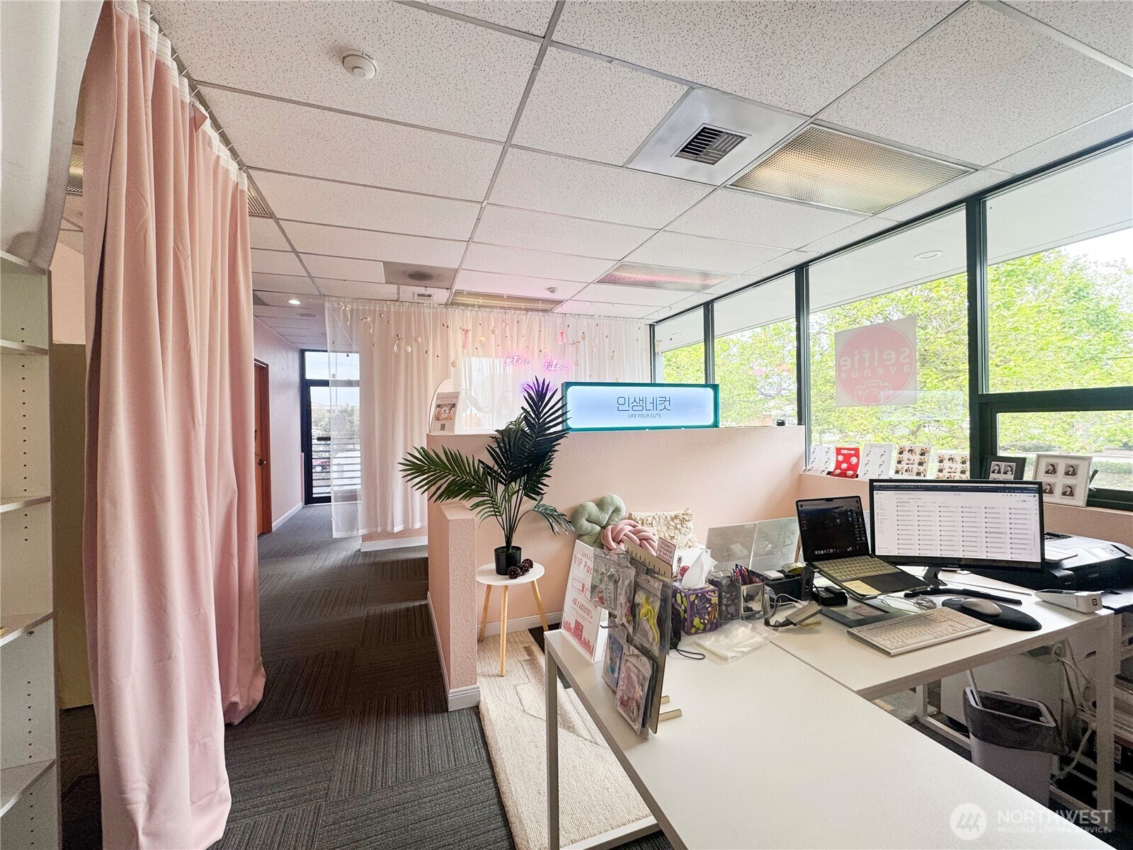 18910 28th Avenue Property Photo 3