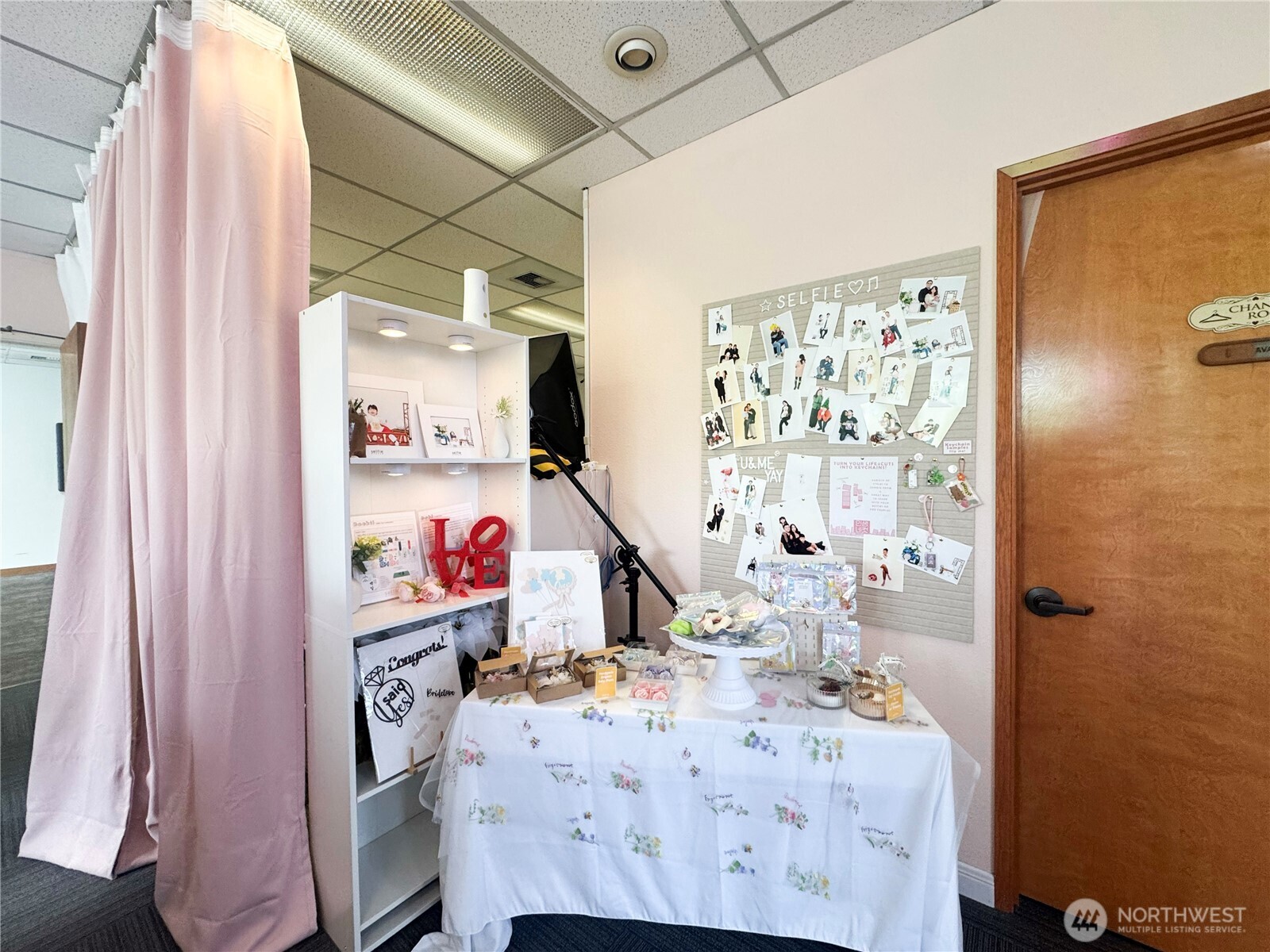 18910 28th Avenue Property Photo 4