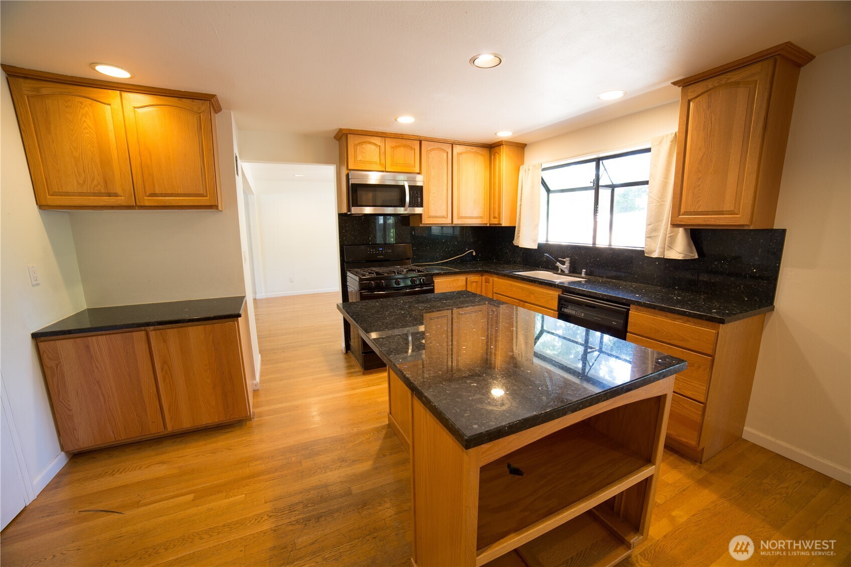2500 167th Place Property Photo 13