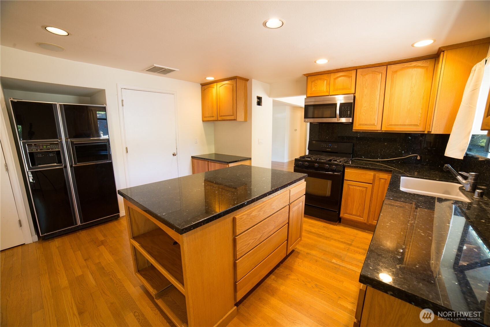 2500 167th Place Property Photo 14