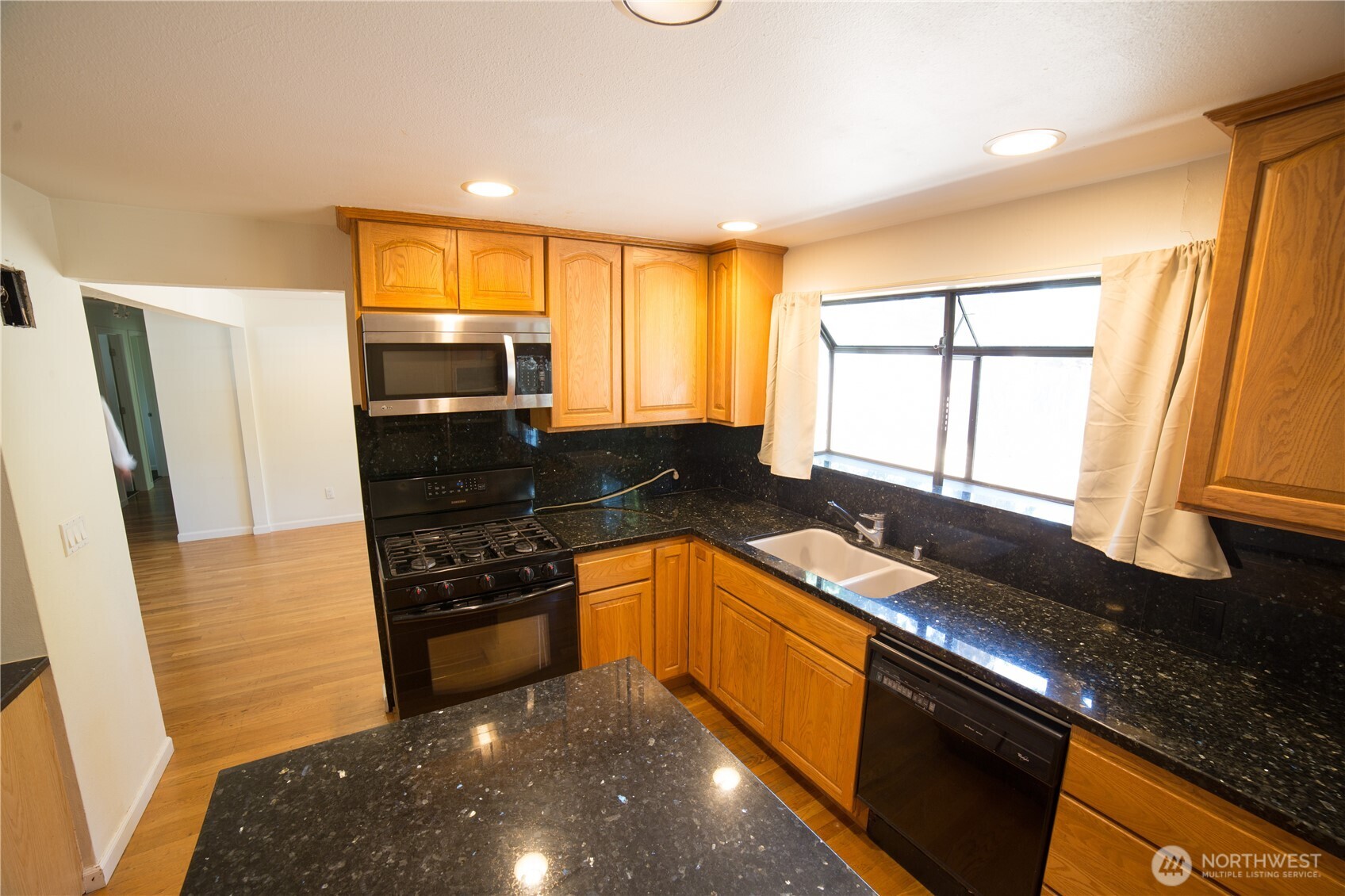 2500 167th Place Property Photo 15
