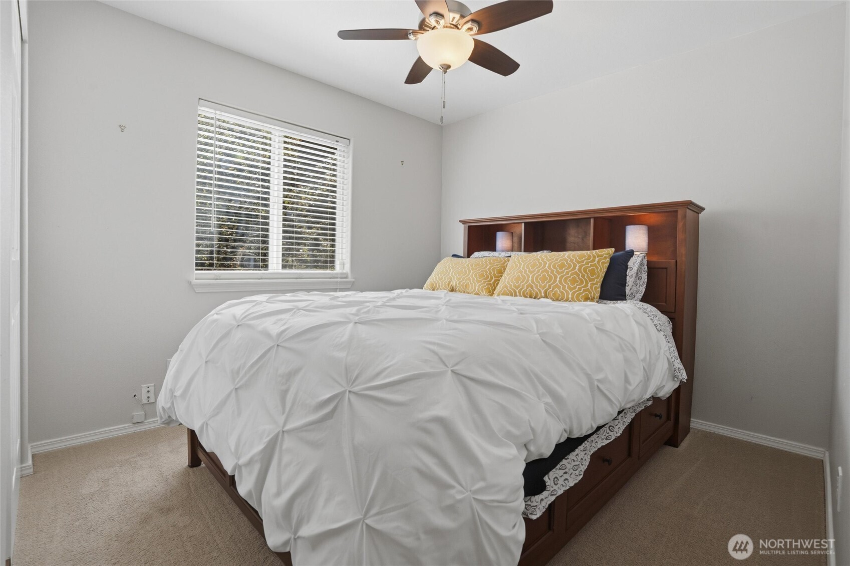 18656 4th Avenue Property Photo 22