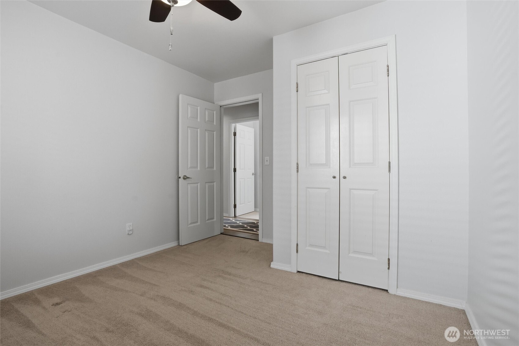 18656 4th Avenue Property Photo 26