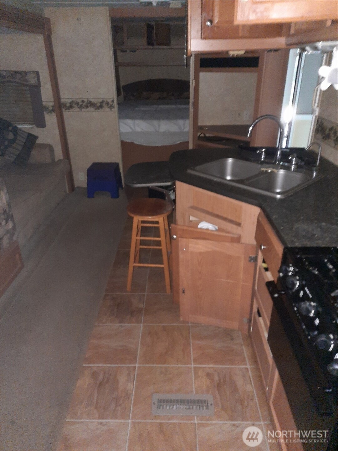 64225 Lookout Mountain Loop Property Photo 14